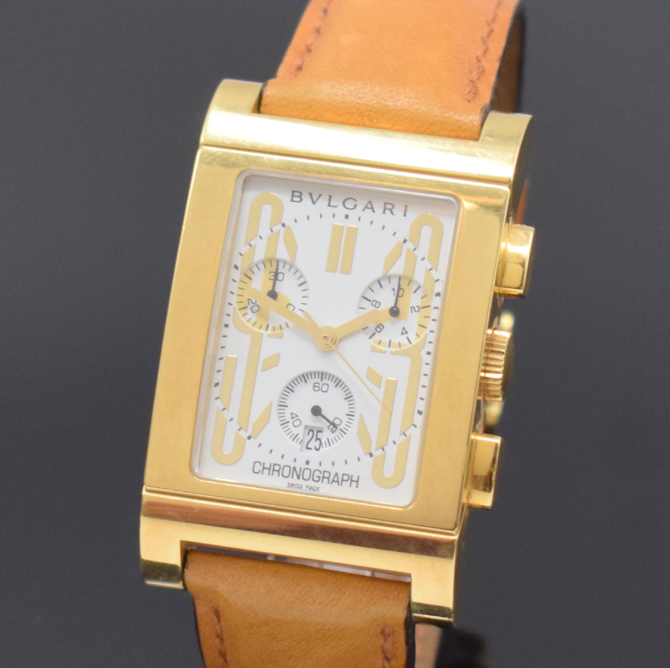 Detail a: BULGARI Rettangolo Herrenchronograph in GG 750/000 Referenz RTC 49 G, Schweiz um 2005, quarz, orig. Lederband m.GG 750/000 Dornschl., Boden 6-fach ...