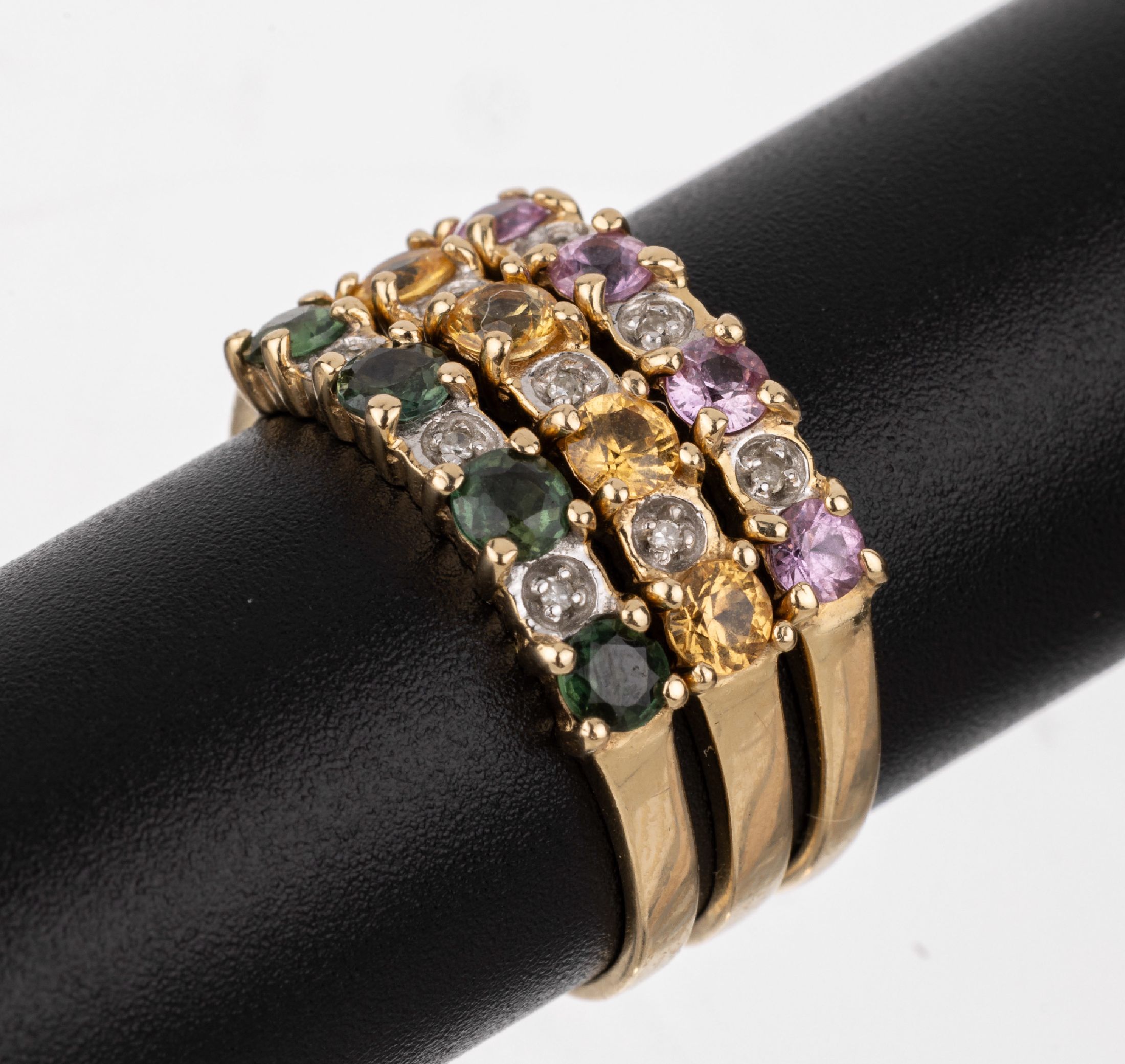 Detail a: 14 kt Gold Farbstein-Diamant-Ringtrio, GG 585/000, 1 x mit 4 kl. rundfacett. Turmalinen und 3 kl. 8/8-Diamanten, 1 x mit 4 kl. rundfacett. Citrinen ...