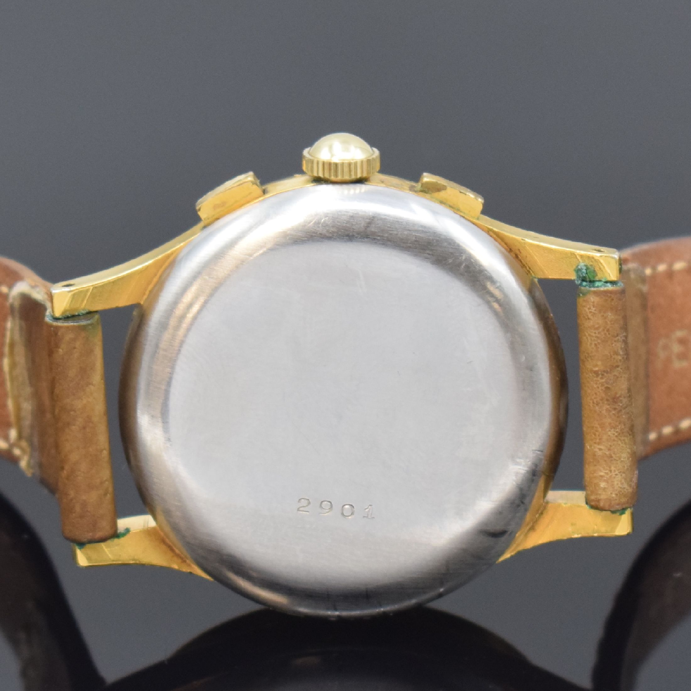 Detail c: BAUME & MERCIER Armbandchronograph, Schweiz um 1945, Handaufzug, 3-tlg. Geh., Stahlboden aufgedr., silb. Zifferbl. fl./pat., arab. Leuchtzahlen, ...