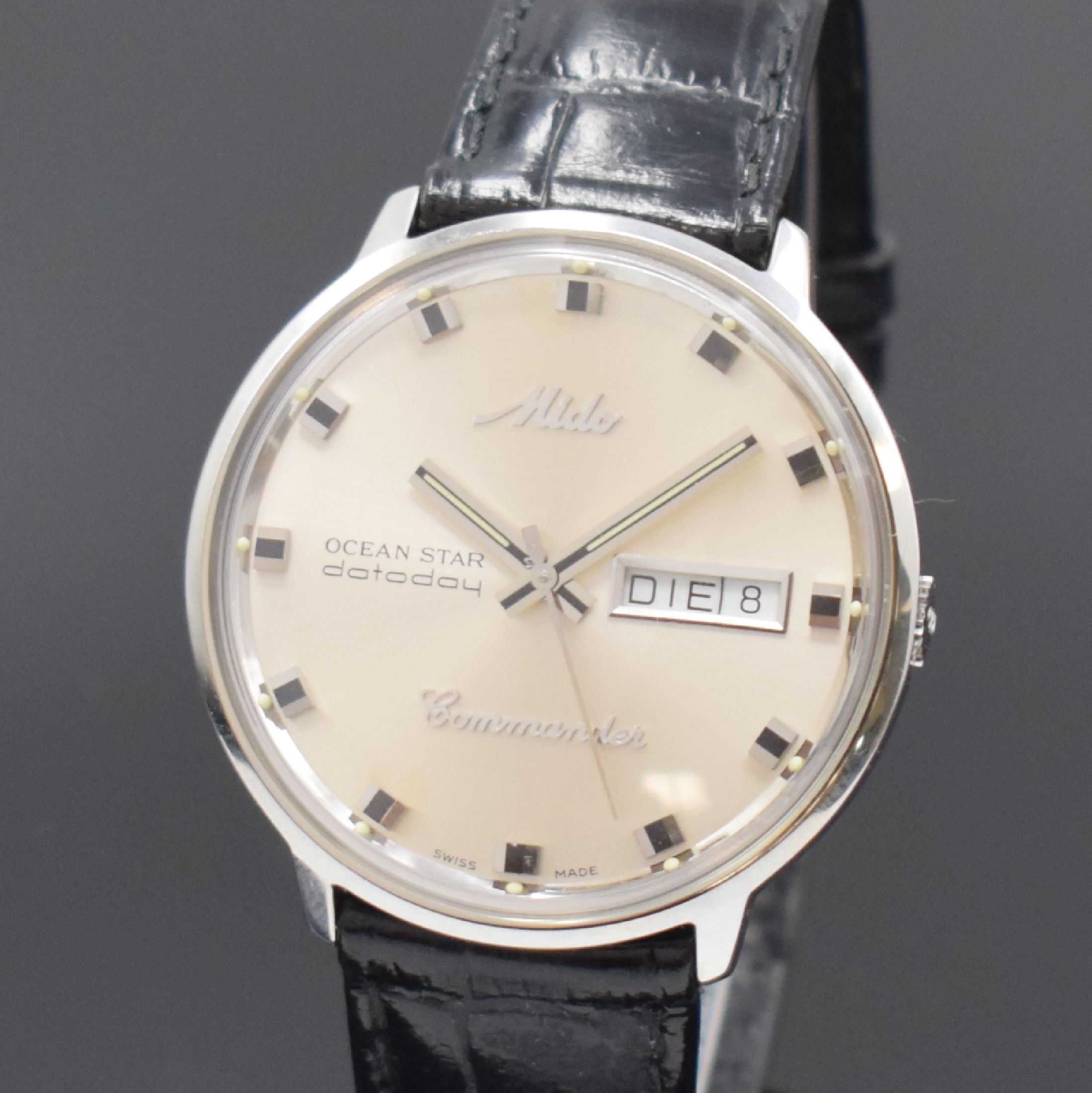Detail a: MIDO Ocean Star Datoday Commander Herren- Armbanduhr in Stahl Referenz 8419, Schweiz um 2000, Automatik, Monocoque-Geh., orig. Glas u. Krone, silb. ...
