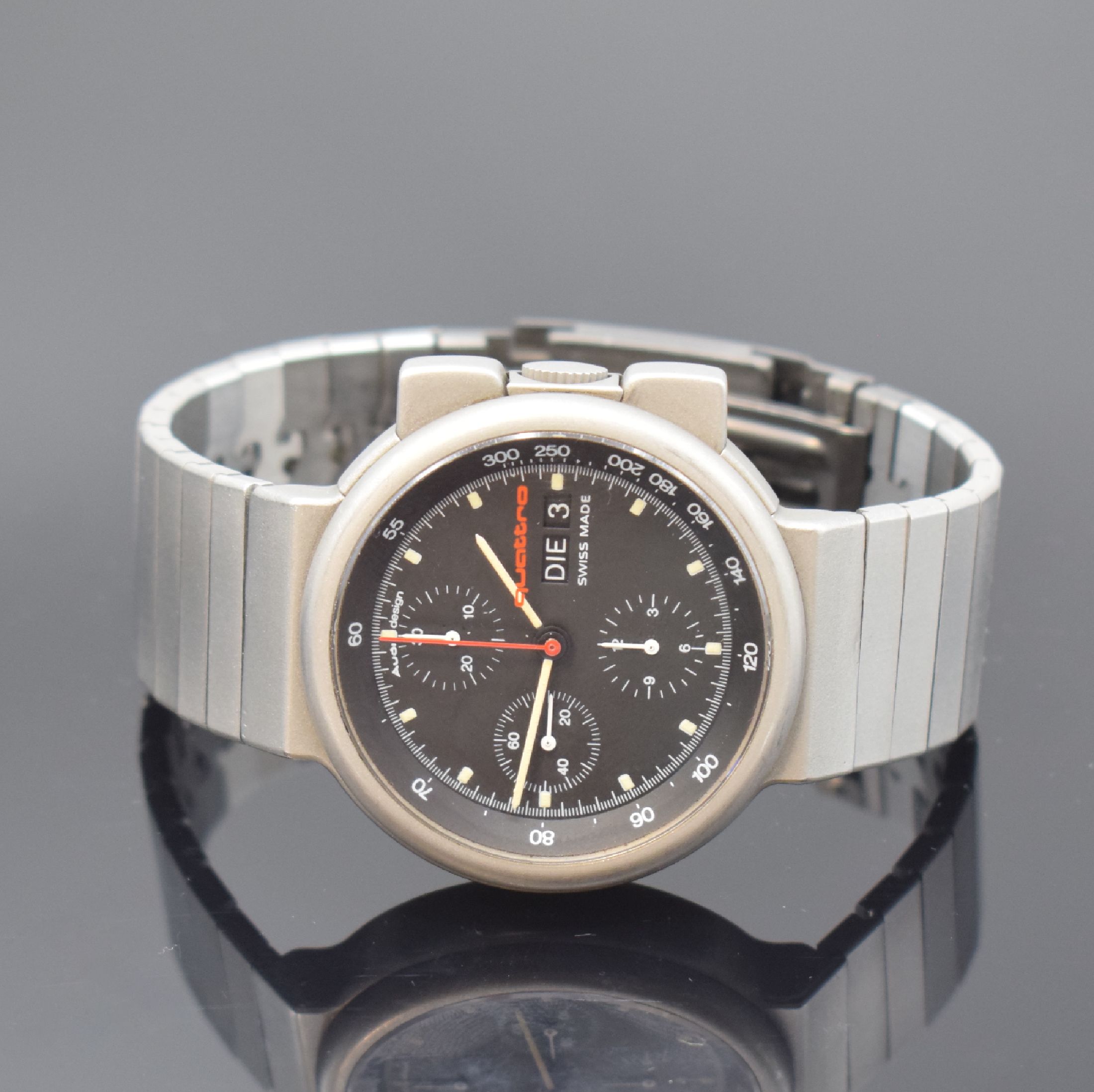 AUDI quattro / CERTINA seltener Armbandchronograph in Stahl Referenz 674.8000.41, Schweiz um 1983, Automatik, mattiertes Geh. m. integr. Stahlband, ...