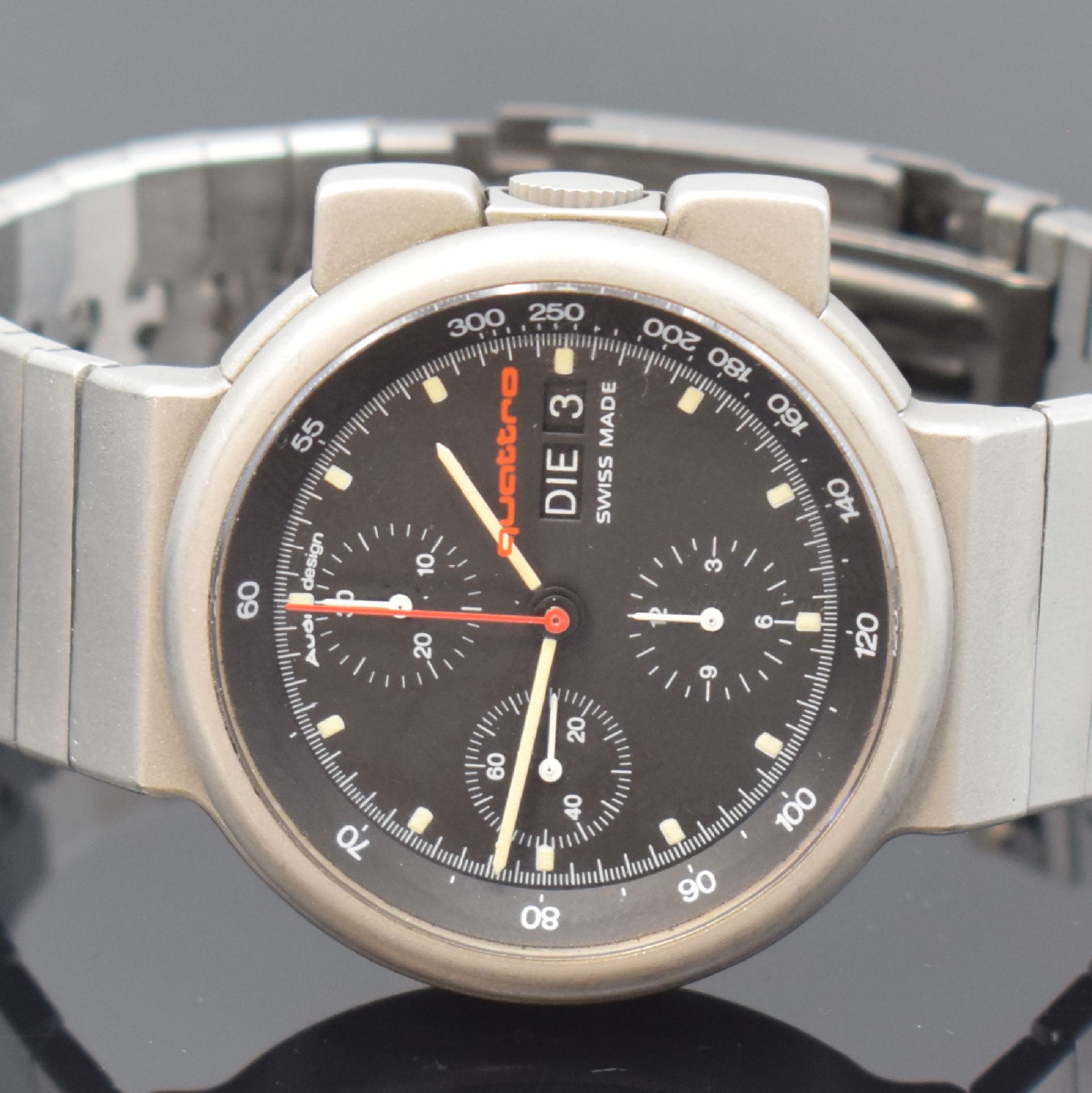 Detail a: AUDI quattro / CERTINA seltener Armbandchronograph in Stahl Referenz 674.8000.41, Schweiz um 1983, Automatik, mattiertes Geh. m. integr. Stahlband, ...