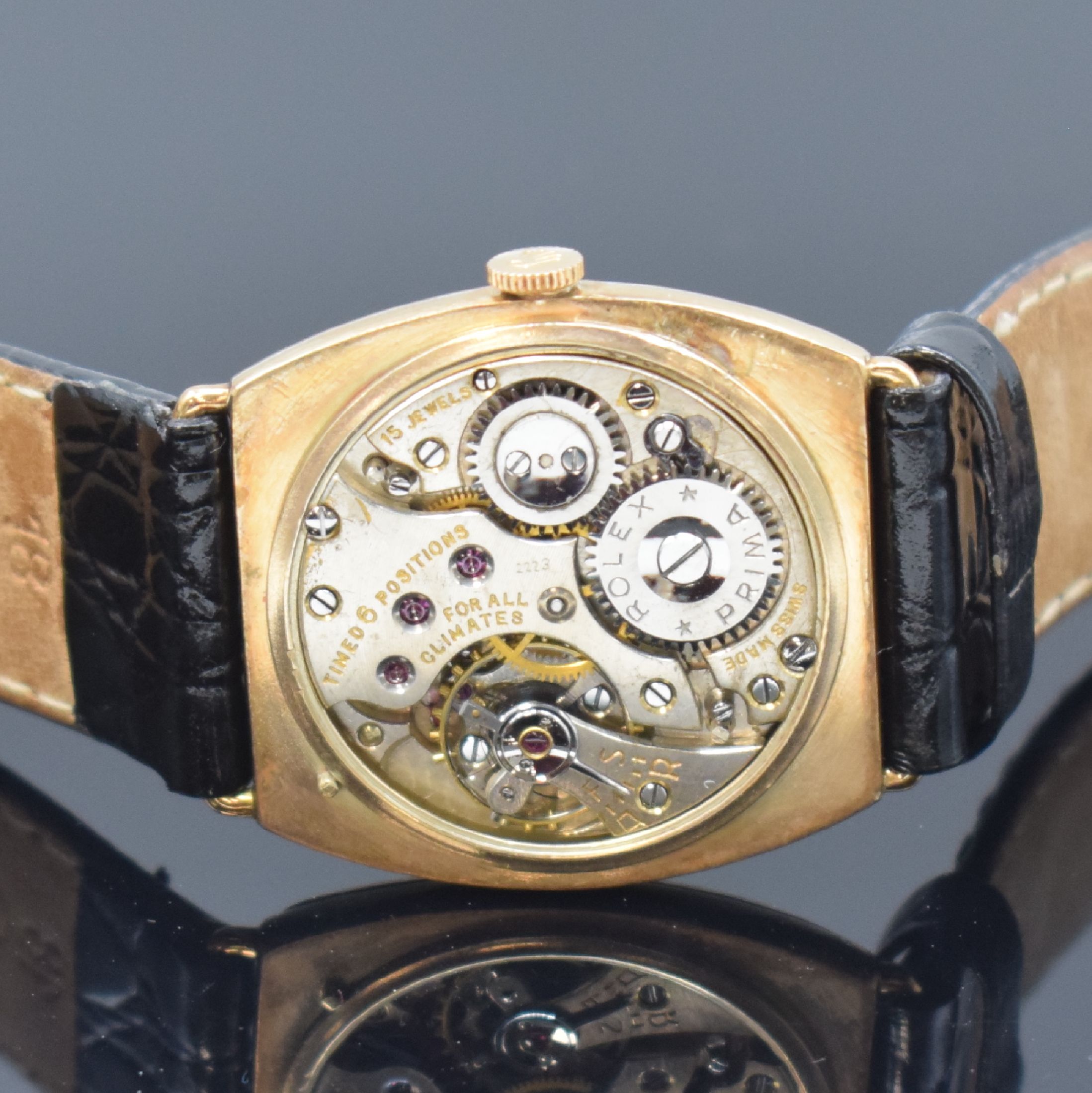 Detail d: ROLEX Armbanduhr in RG 375/000 Referenz 1017, Schweiz um 1930, Handaufzug, Boden m. Gravur aufgedr., silb. guill. Zifferbl. m. arab. Zahlen, gebl. ...