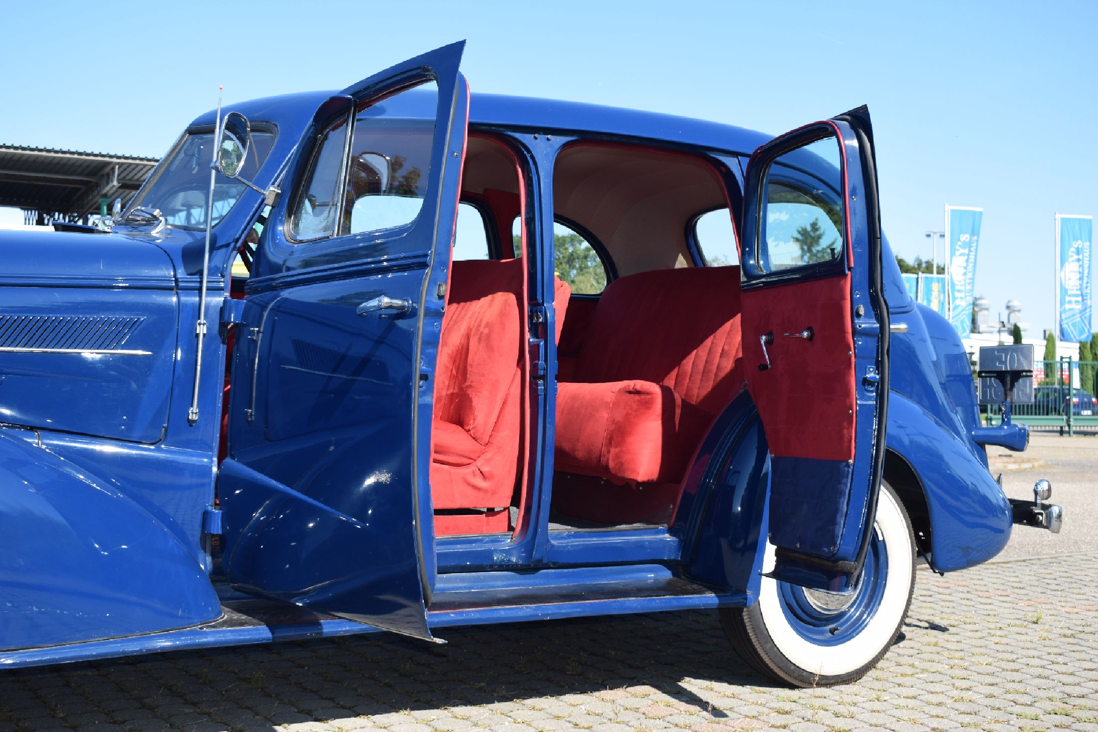 Detail c: Chevrolet Master Deluxe, EZ 01/1937, Fahrgestellnummer: 21GB0212426, Laufleistung ca. 80.000 km abgelesen, HU 10/2023, 63 kW/85 PS, Schaltgetriebe, ...