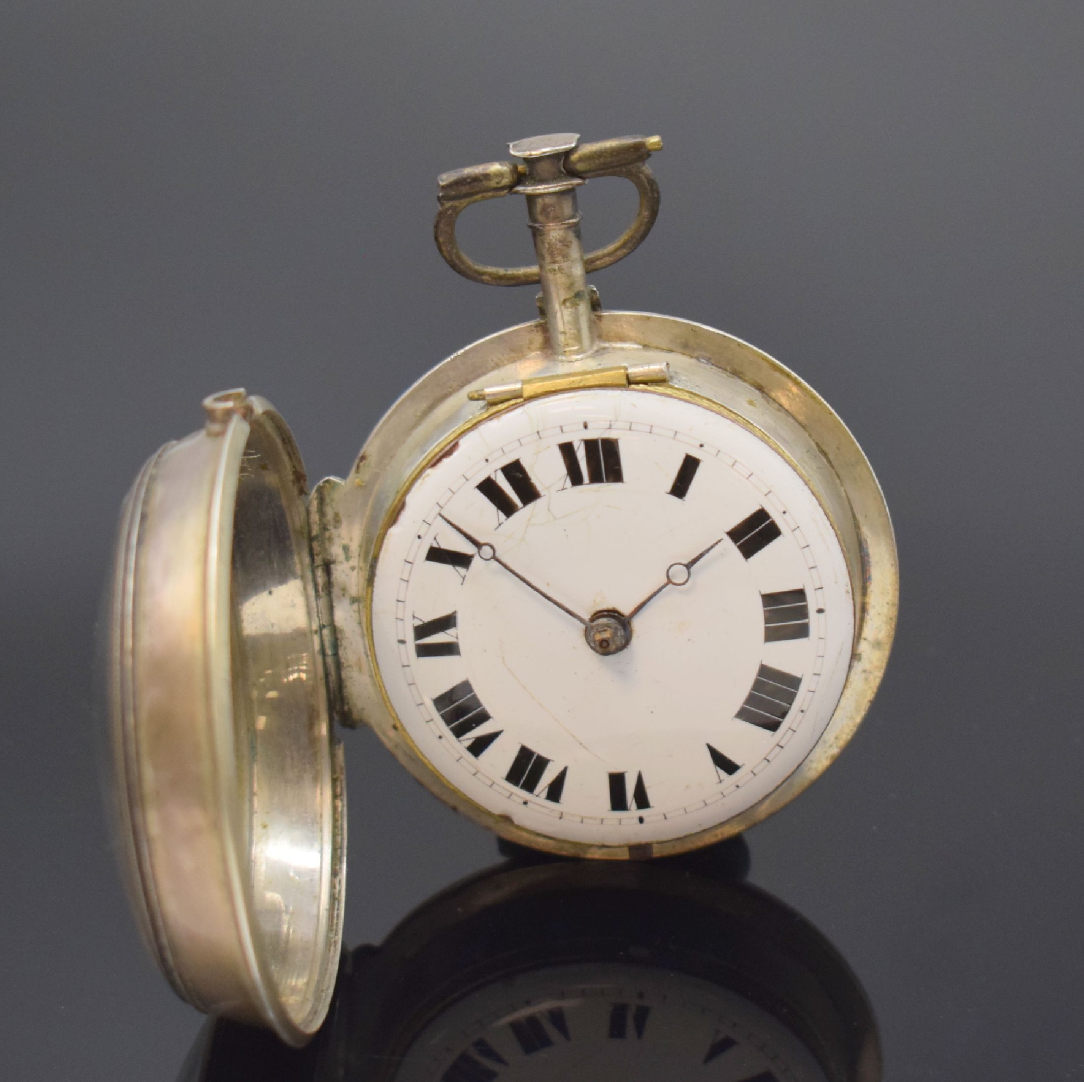Detail d: Alpenländische Spindeltaschenuhr mit Übergehäuse in Silber, um 1820, Schlüsselaufzug, glattes Innengeh., lackiertes Übergeh. m. ...