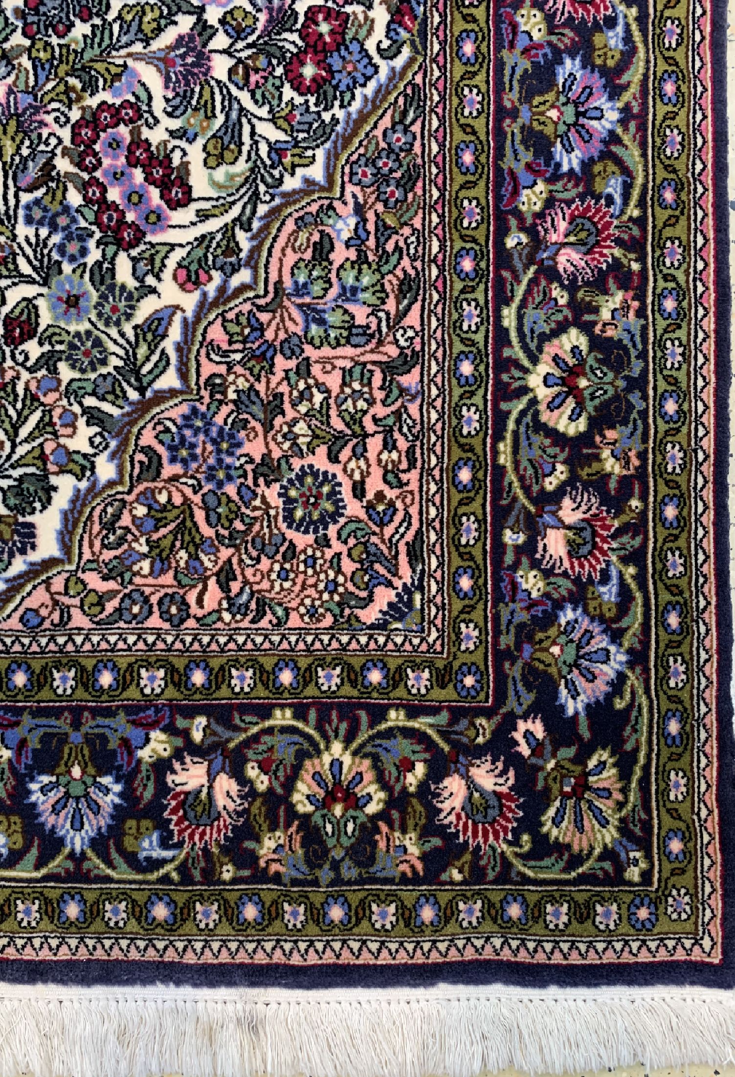 Detail a: Ghom Kork, Persien, ca. 40 Jahre, Korkwolleauf Baumwolle, ca. 200 x 130 cm, EHZ: 1-2