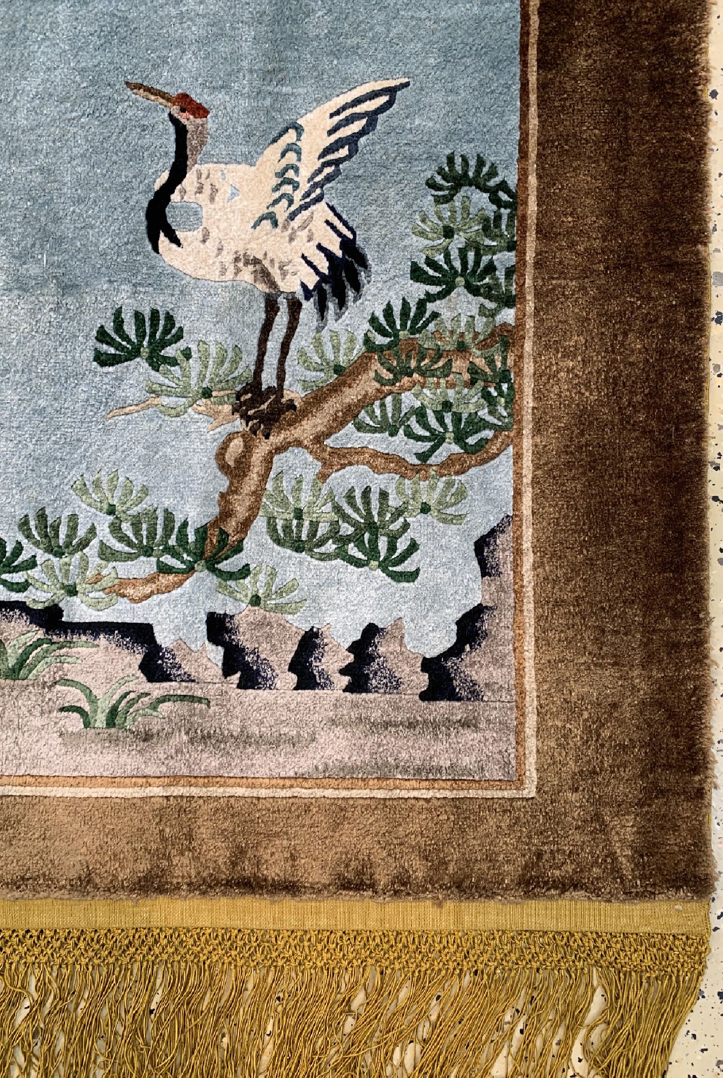 Detail a: Peking Seide, China, ca. 50 Jahre, reine Naturseide, ca. 156 x 100 cm, EHZ: 1-2