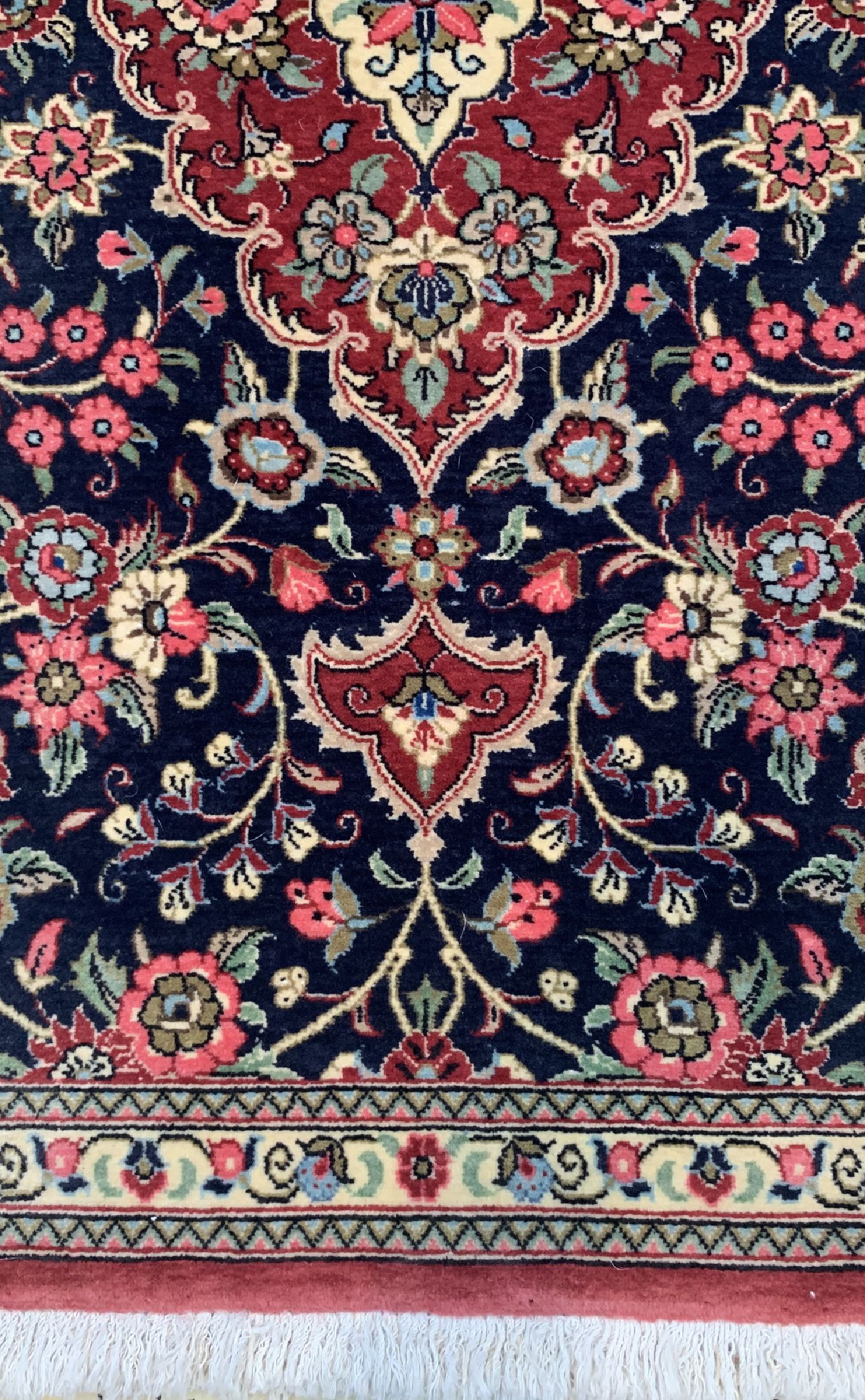 Detail b: Ghom Kork, Persien, ca. 40 Jahre, Korkwolleauf Baumwolle, ca. 192 x 60 cm, EHZ: 1-2