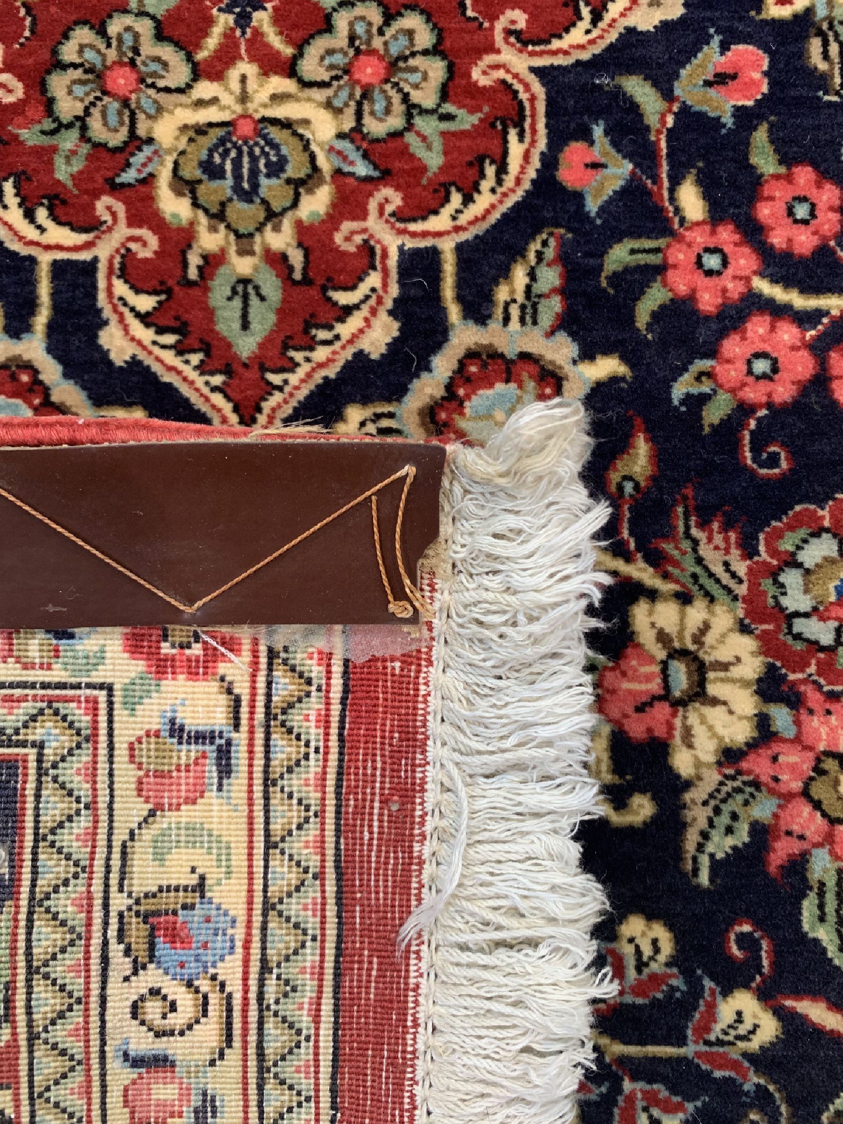 Detail e: Ghom Kork, Persien, ca. 40 Jahre, Korkwolleauf Baumwolle, ca. 192 x 60 cm, EHZ: 1-2