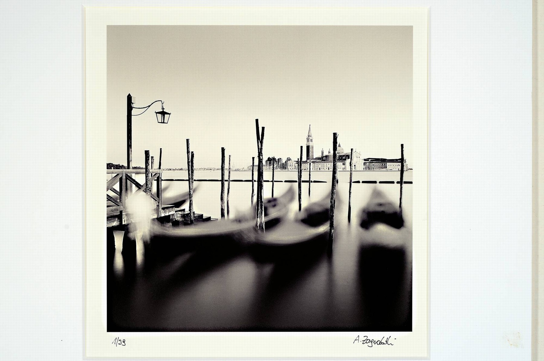 Detail k: Arkadius Zagrabski, geb. 1977 Bromberg, 2 Fotografien, Fotoabzug auf Baryt, "Le Mid 8,France 2009" "San Giorgio Maggiore, Study 2, ...