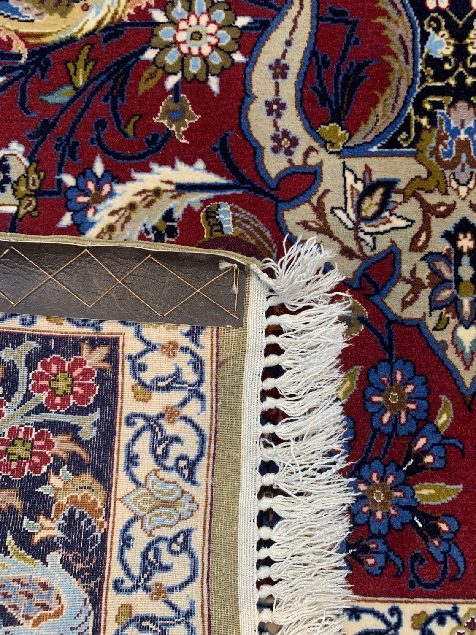 Detail e: Esfahan fein, Persien, um 1960, Korkwolle mit und auf Seide, ca. 175 x 112 cm, ca. 1,0 Mio. Kn/qm, EHZ: 1-2