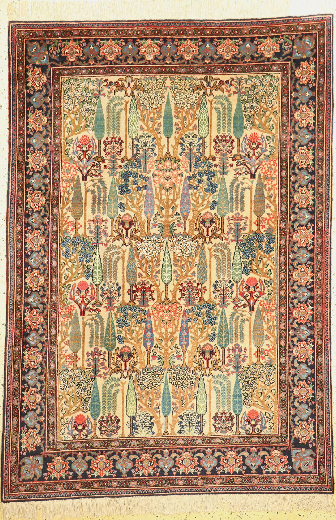 Antiker Semnan"Baumteppich", Persien, um 1910/1920, Wolle auf Baumwolle, ca. 197 x 138 cm, EHZ: 1-2