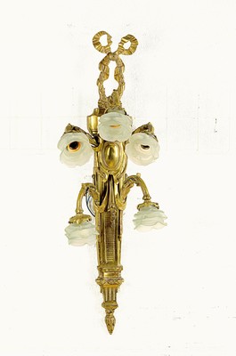 Image Large wall lamp based on a classicist model from the 20th century, cast brass, five ...