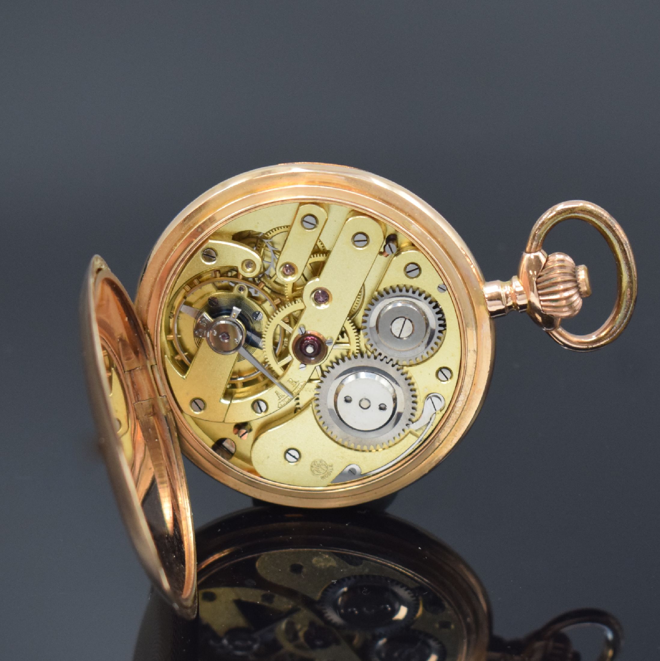 Detail g: LUDWIG SIMON Berlin / Mobile Herrensavonette in RG 585/000, Schweiz um 1905, guill. 2- Deckel Goldgeh. dell., Sprungdeckel m. grav. Monogramm, sign. ...