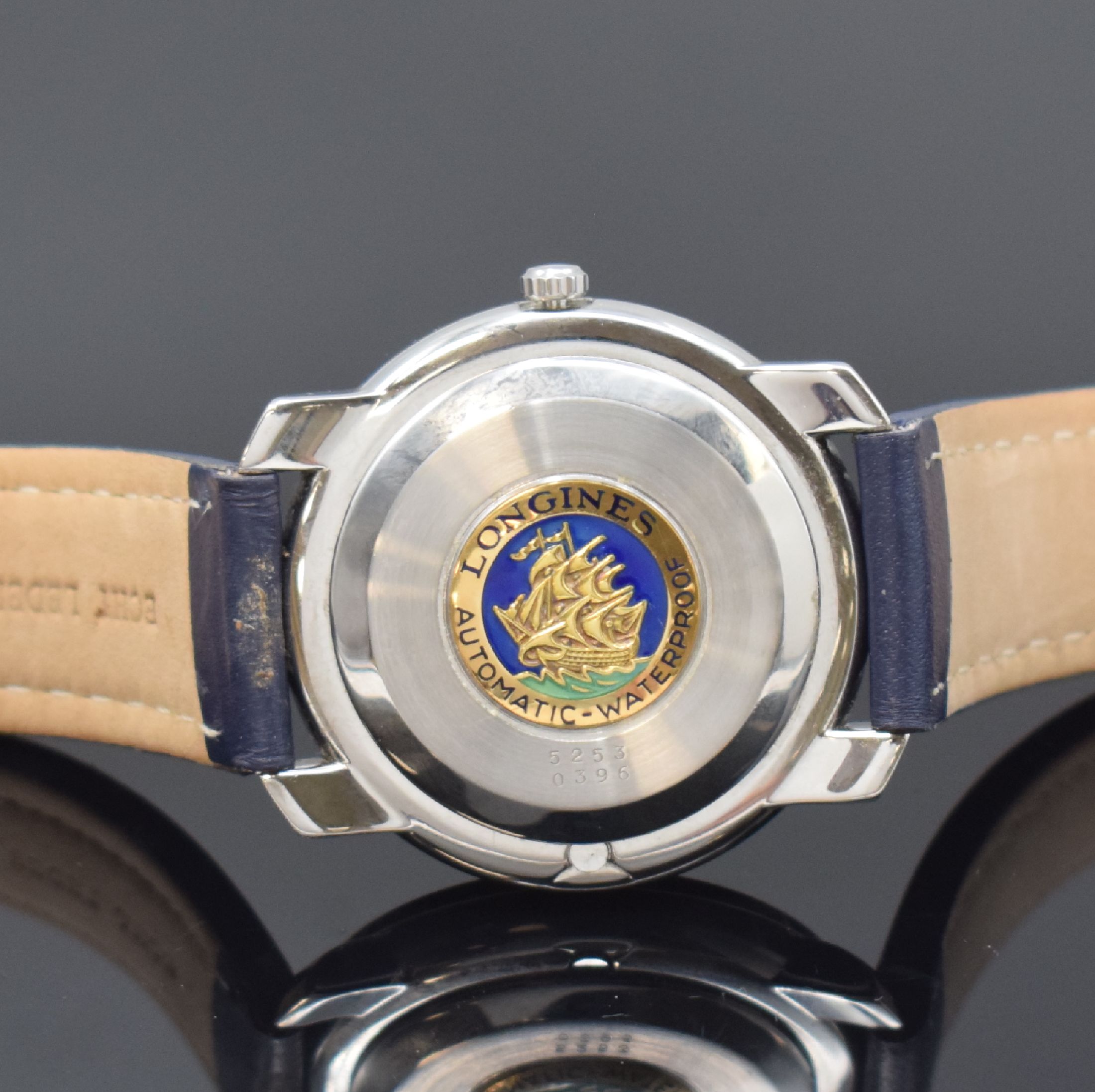 Detail b: LONGINES Christobal C Herrenarmbanduhr in Stahl Referenz 5253, Schweiz um 1992 zum 500. Jahrestag der Entdeckung Amerikas, gedr. Geh. mit drehbarer ...