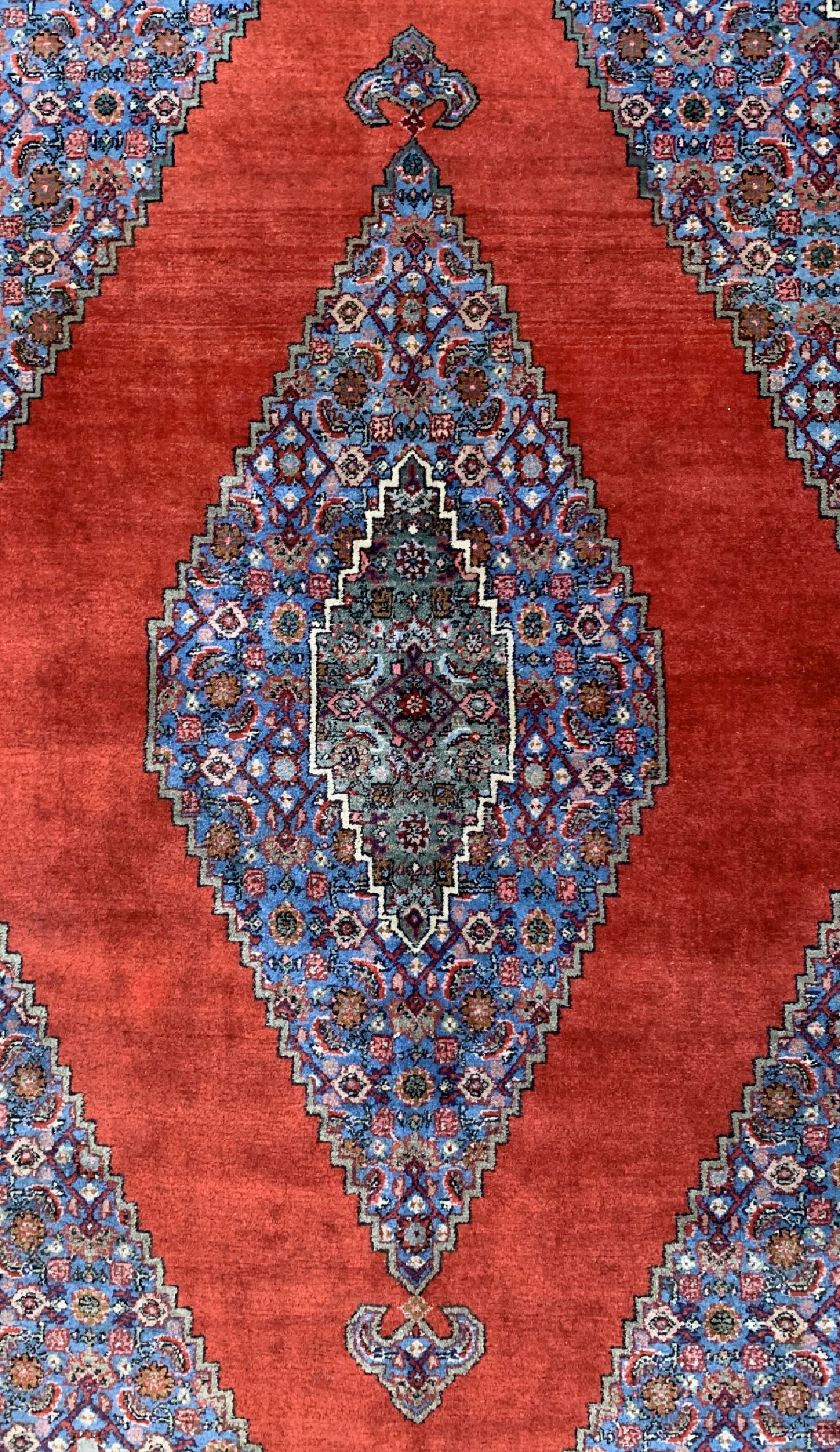Detail c: Bidjar alt, Persien, um 1940/1950, Wolle auf Baumwolle, ca. 220 x 150 cm, EHZ: 2