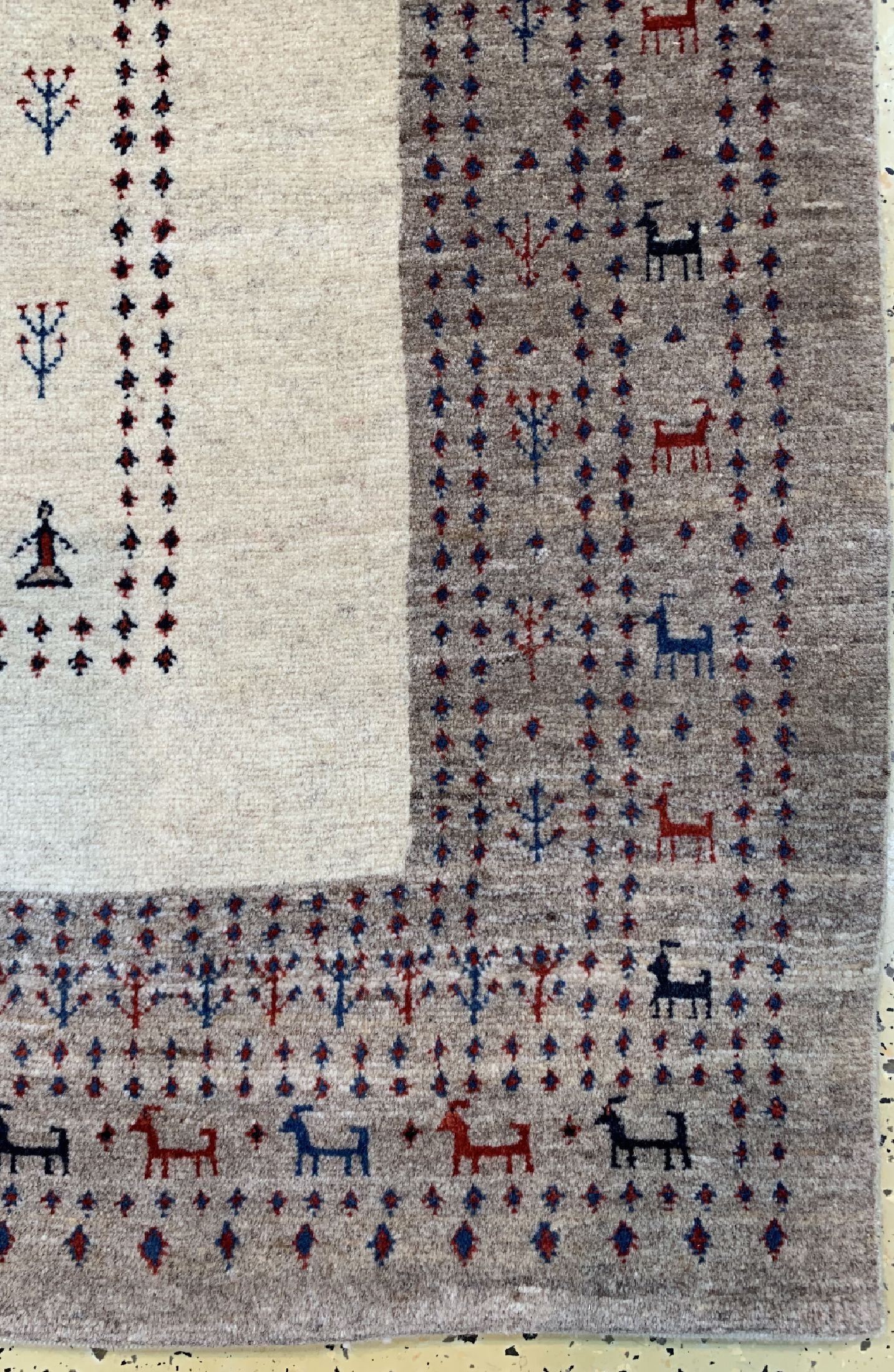 Detail a: Gabbeh fein Loribaft, Persien, ca. 30 Jahre, Korkwolle auf Wolle, ca. 195 x 130 cm, EHZ: 1-2