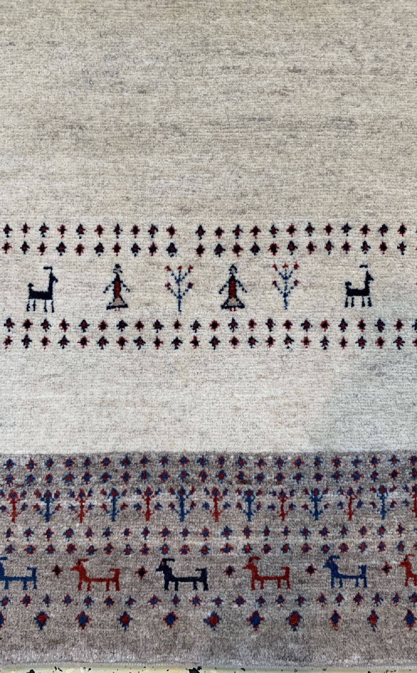 Detail b: Gabbeh fein Loribaft, Persien, ca. 30 Jahre, Korkwolle auf Wolle, ca. 195 x 130 cm, EHZ: 1-2