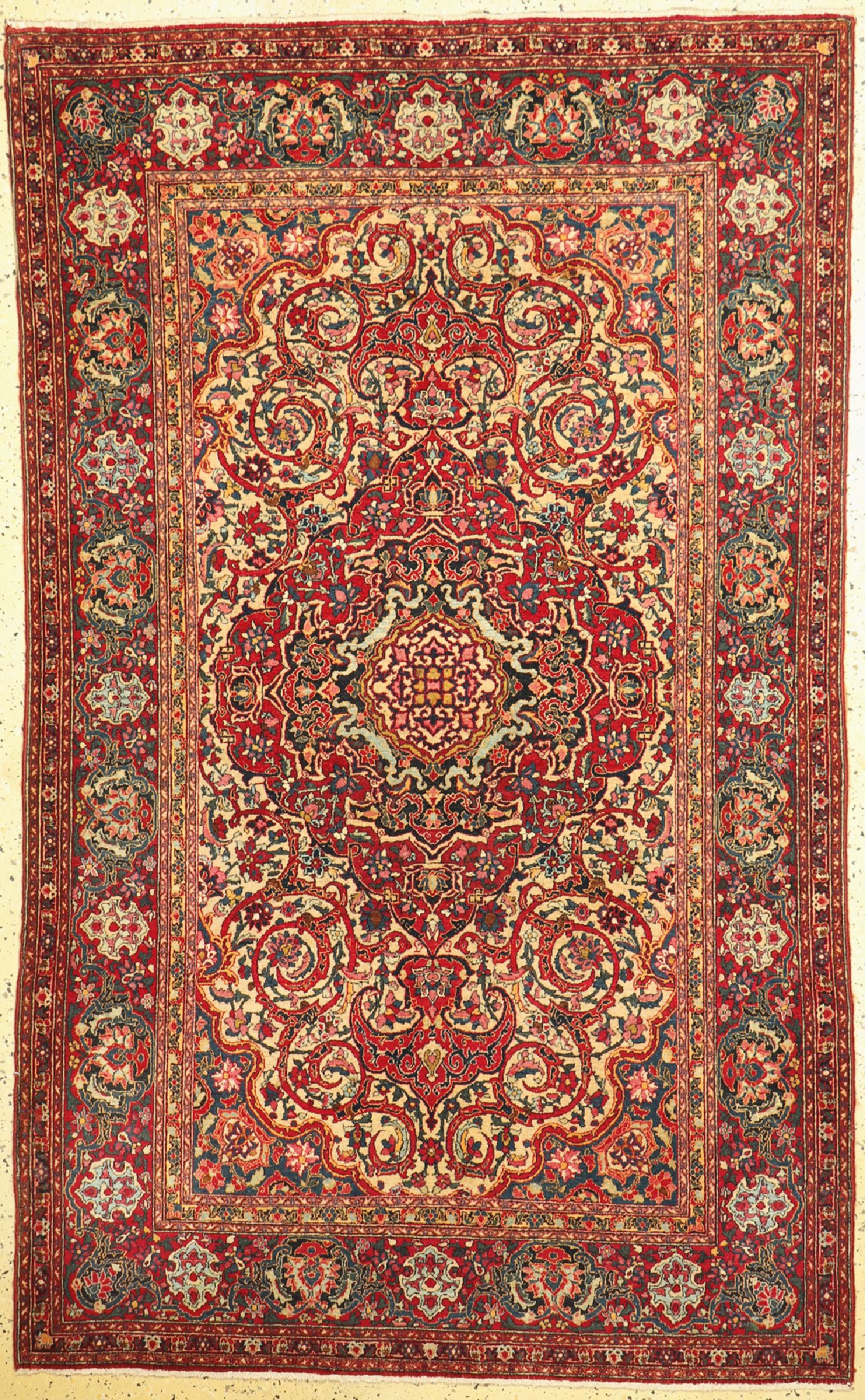 Antiker Esfahan fein, Persien, um 1900, Korkwolle auf Baumwolle, ca. 227 x 140 cm, minimaler Mottenfraß, EHZ: 2