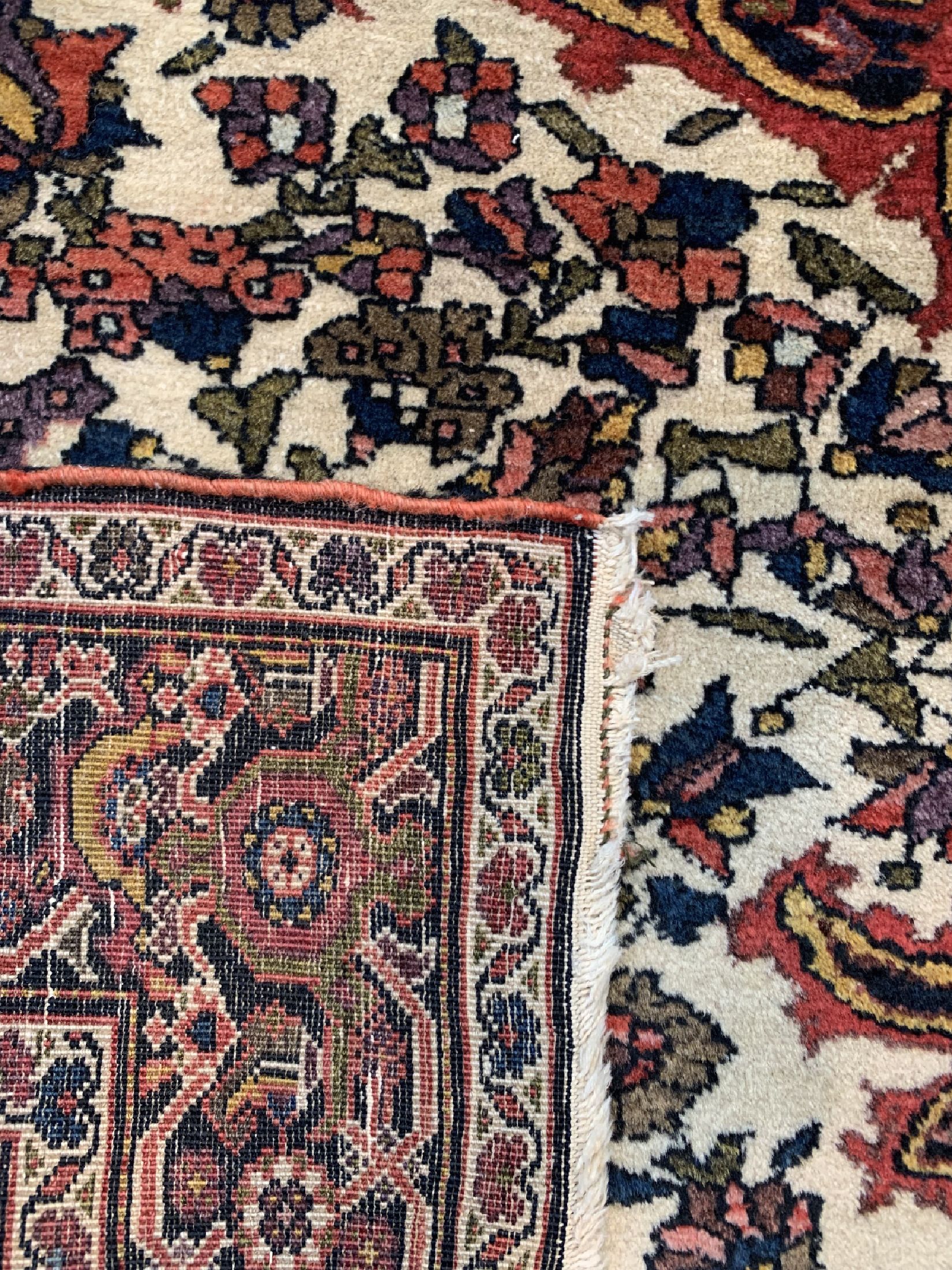 Detail c: Antiker Sarogh"Farahan", Persien, um 1910/1920, Wolle auf Baumwolle, ca. 190 x 130 cm, EHZ: 2(kleine Flecken).