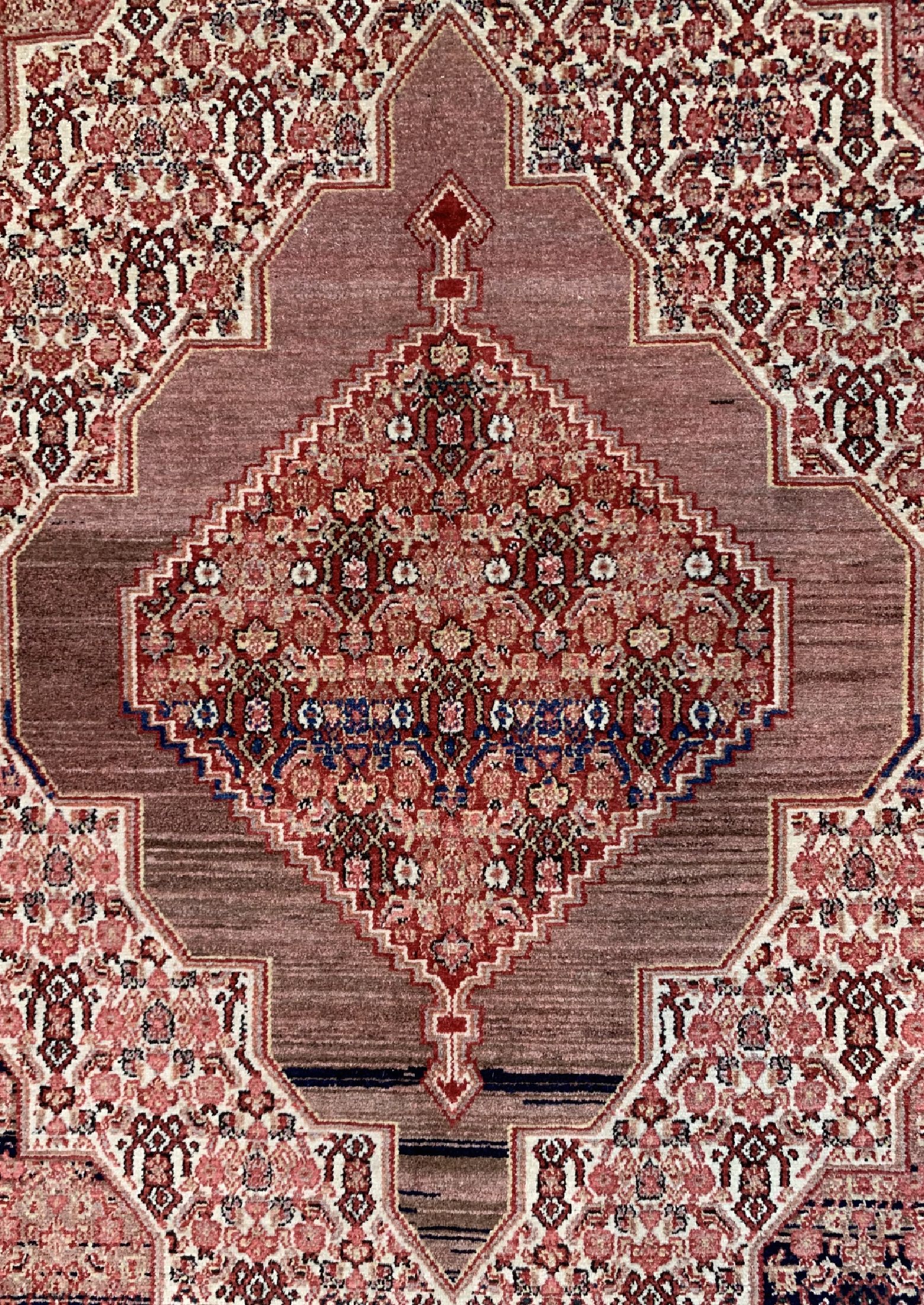 Detail c: Antiker Senneh, Persien, um 1900, Wolle aufBaumwolle, ca. 195 x 135 cm, EHZ: 2