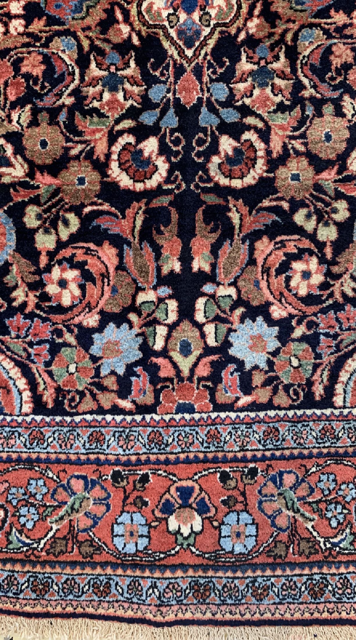 Detail b: Djosan fein alt, Persien, um 1930, Korkwolle auf Baumwolle, ca. 212 x 130 cm, EHZ: 2, (2 kleine Restaurierungen)
