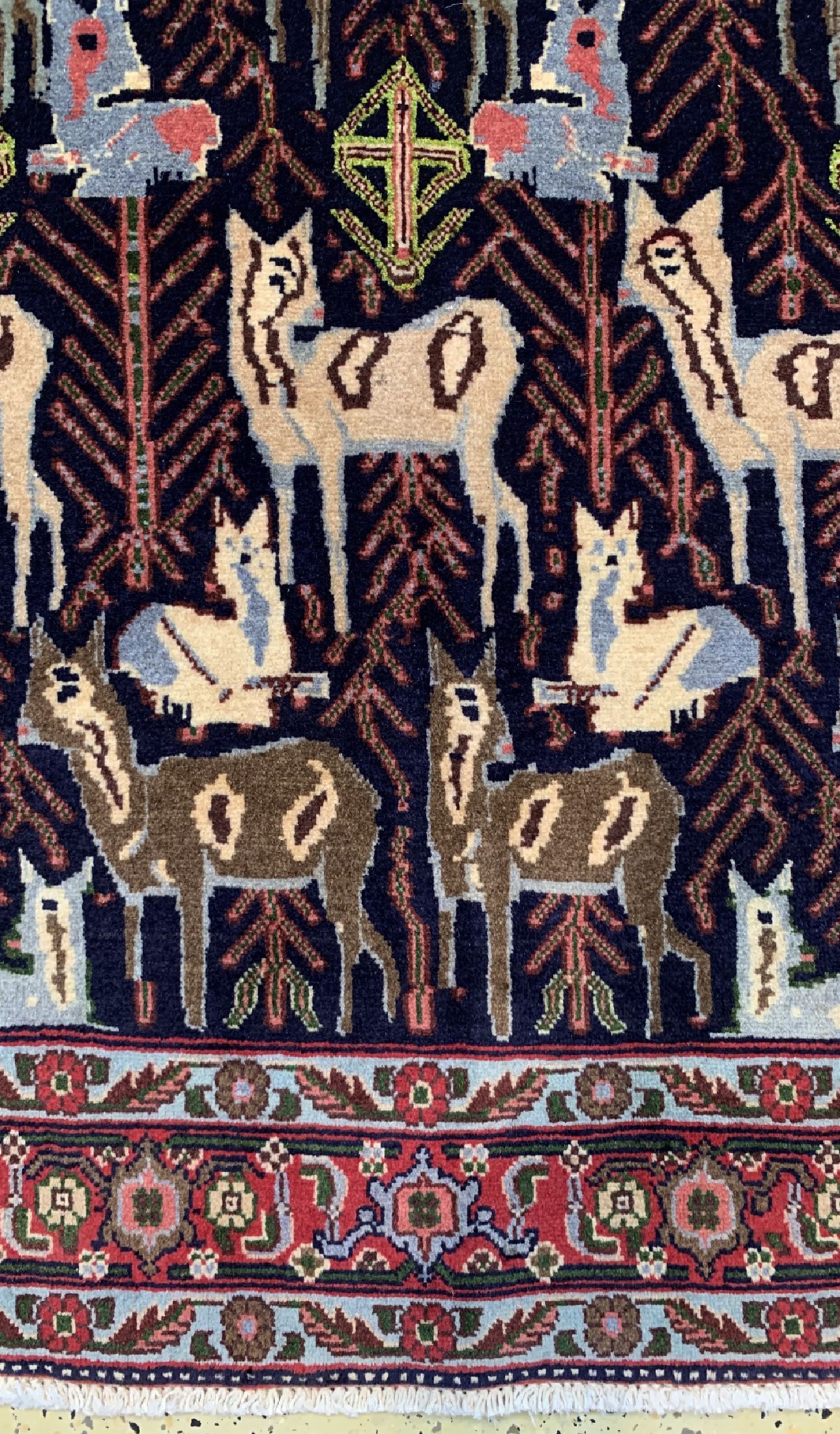 Detail b: Senneh fein, Persien, ca. 50 Jahre, Korkwolle auf Baumwolle, ca. 180 x 123 cm, EHZ: 2