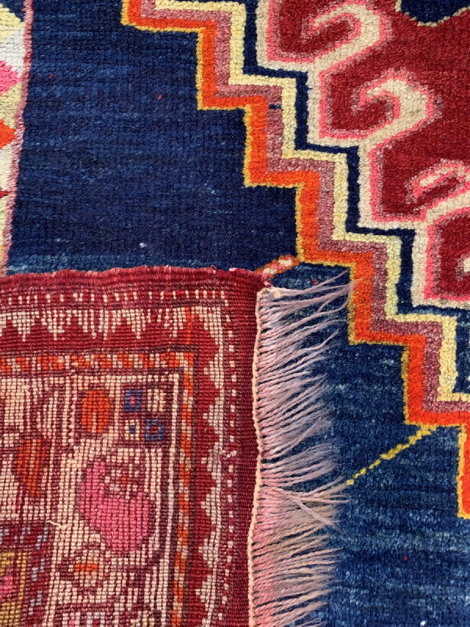 Detail d: Antiker Melas, Türkei, um 1900, Wolle auf Wolle, ca. 185 x 130 cm, EHZ: 4