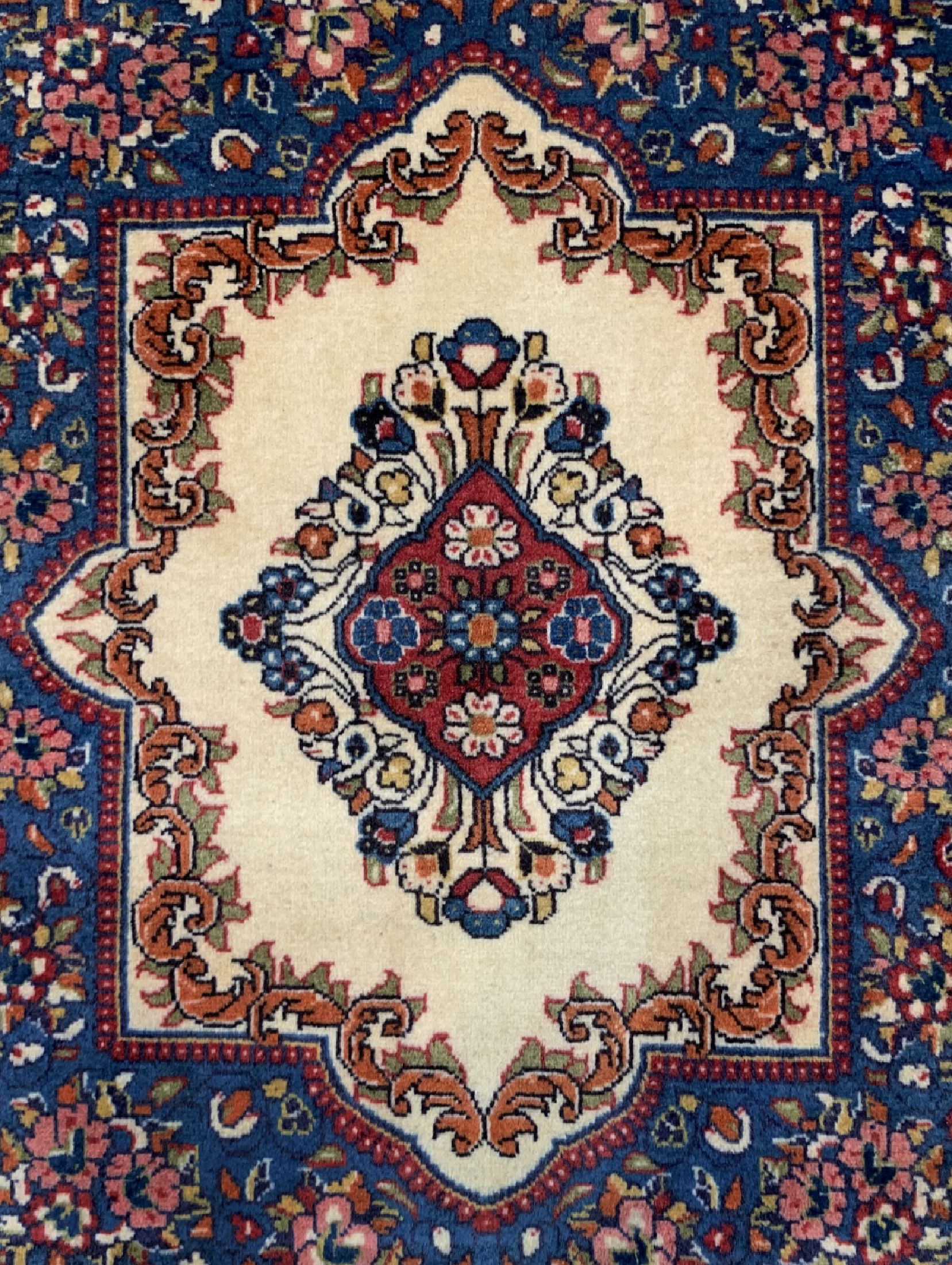 Detail c: 3 Lots feine Poshtis, Persien, ca. 40 Jahre, Korkwolle auf Baumwolle, ca. 85 x 65 cm, EHZ: 1-2