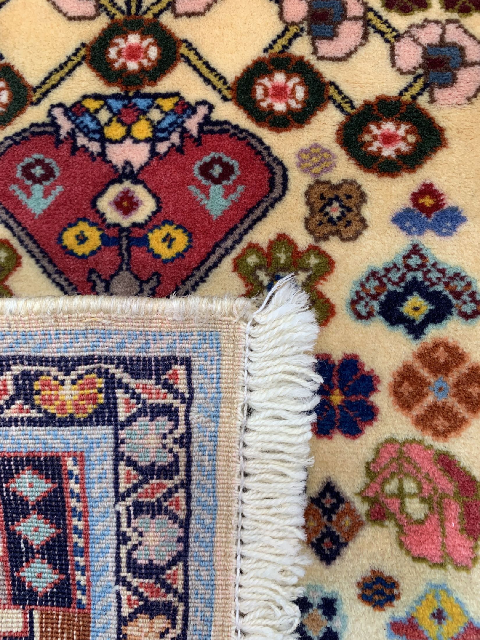 Detail f: 3 Lots feine Poshtis, Persien, ca. 40 Jahre, Korkwolle auf Baumwolle, ca. 85 x 65 cm, EHZ: 1-2