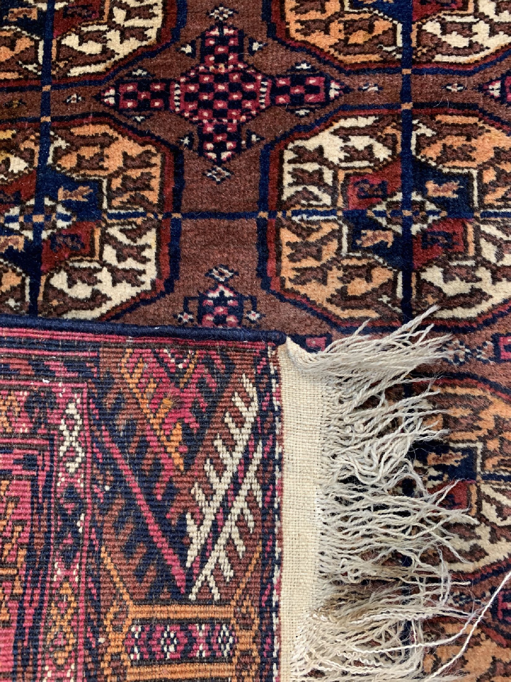Detail c: Buchara Herdteppich, Turkmenistan, um 1920/1930, Wolle auf Wolle, ca. 130 x 100 cm, EHZ: 2