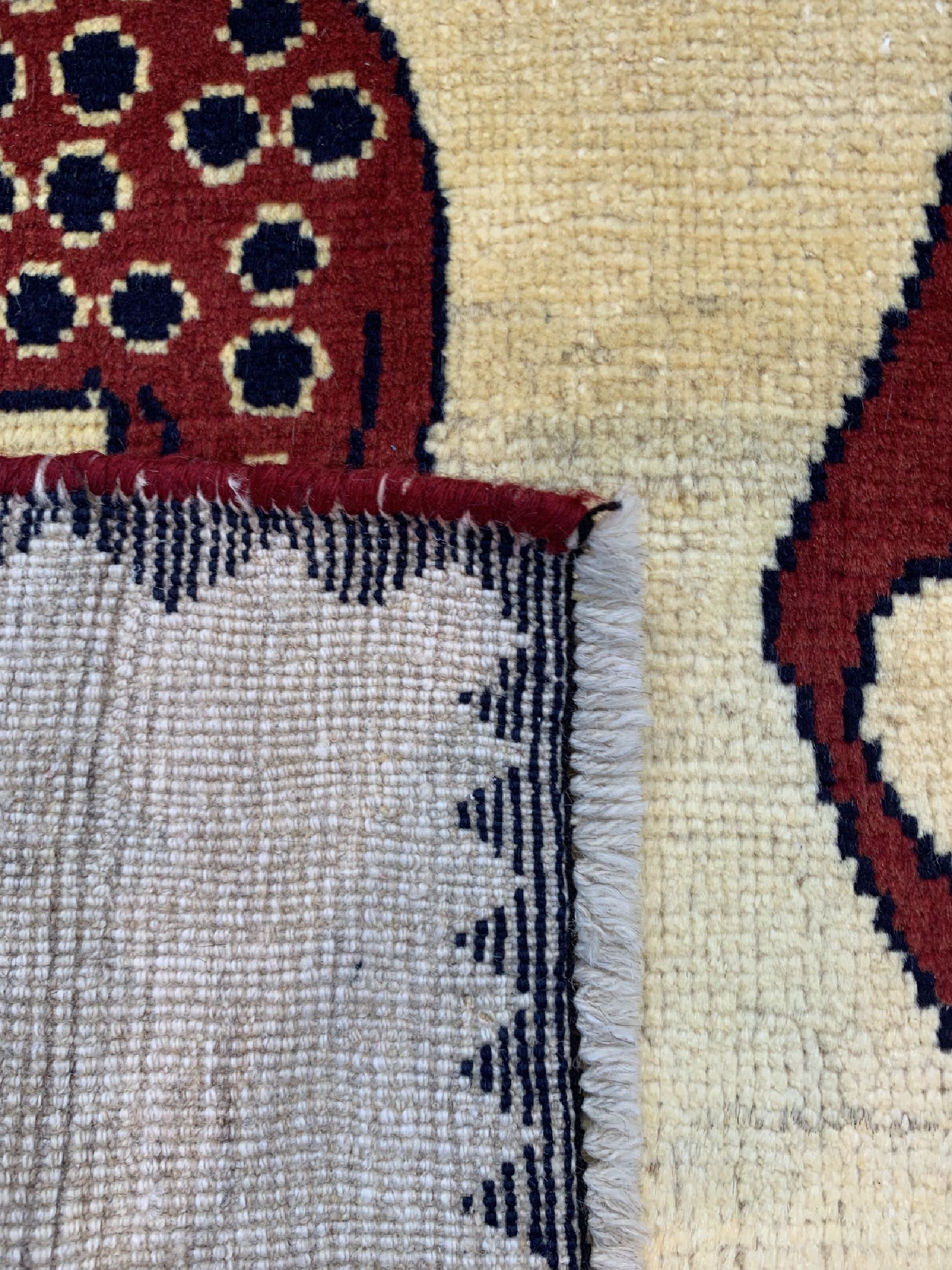 Detail d: Gabbeh alt, Persien, ca. 60 Jahre, Wolle auf Wolle, ca. 143 x 110 cm, EHZ: 2