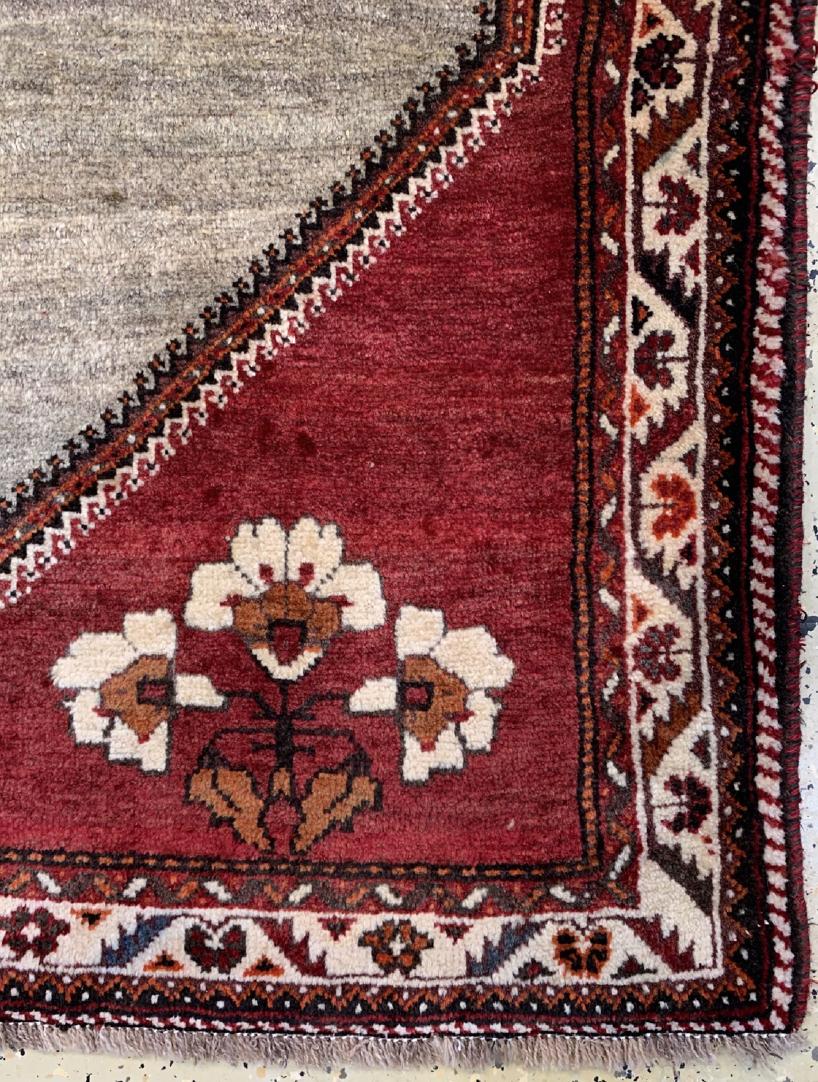 Detail a: Ghaschgai alt, Persien, ca. 60 Jahre, Wolleauf Wolle, ca. 160 x 123 cm, EHZ: 2, (Restauriert)