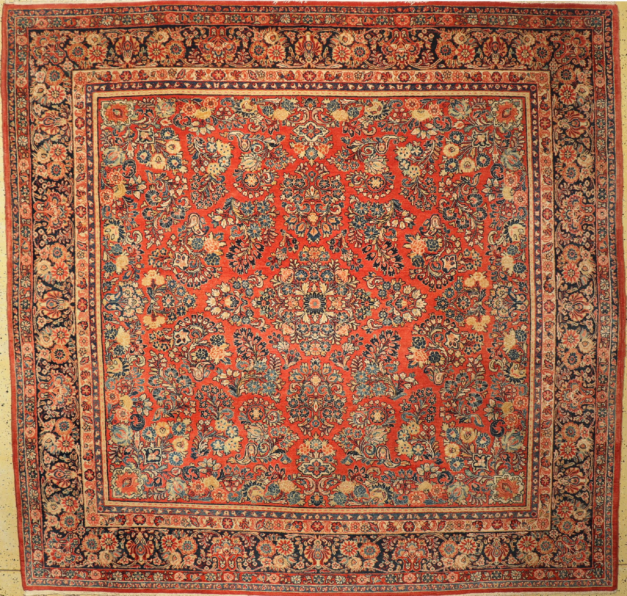 Us Re-Import Sarogh, Persien, um 1920/1930,Wolle auf Baumwolle, ca. 300 x 310 cm, EHZ: 2
