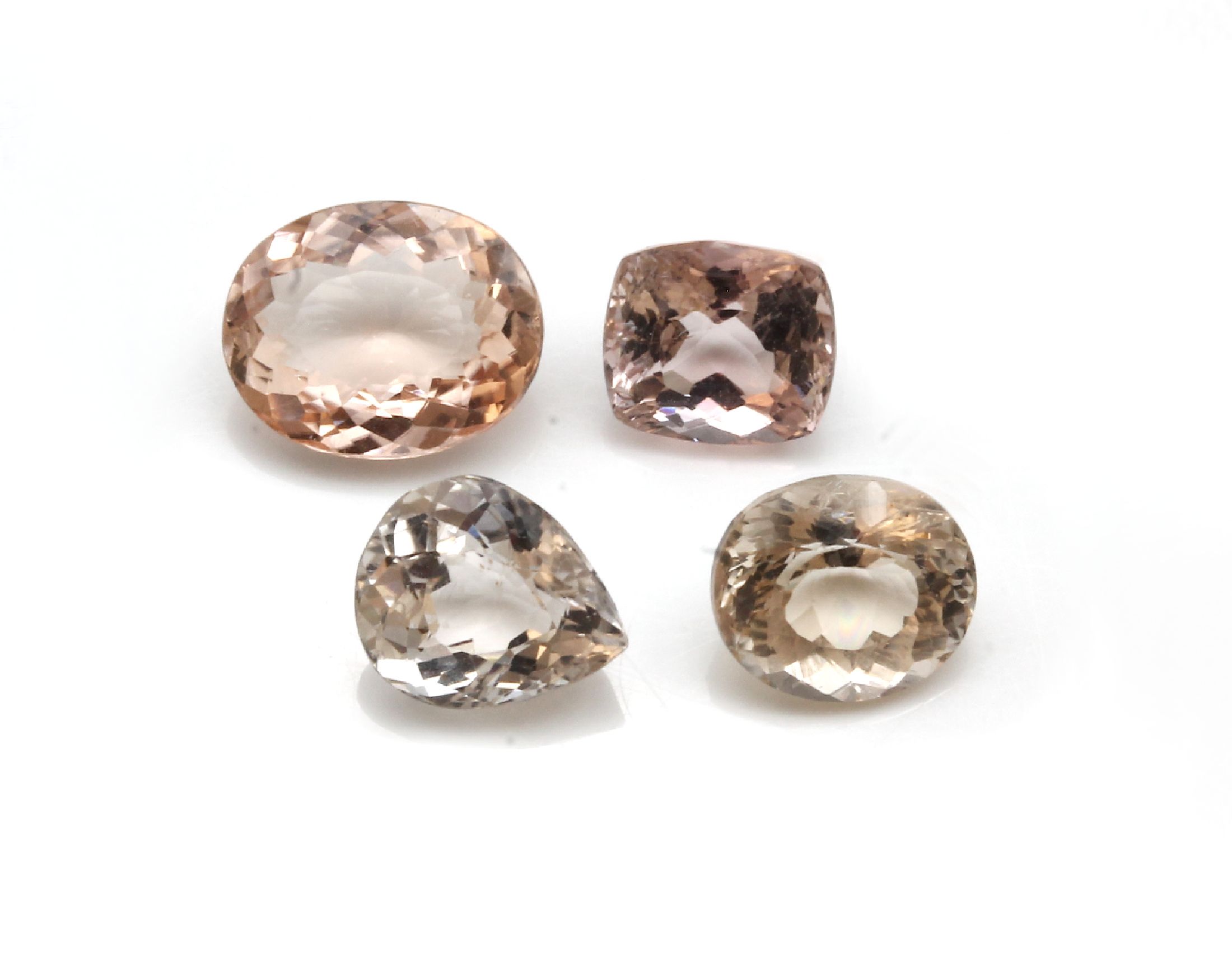 Lot 4 lose Turmaline, ca. 10.13 ct, versch.Schliffformen, Größen und Farben