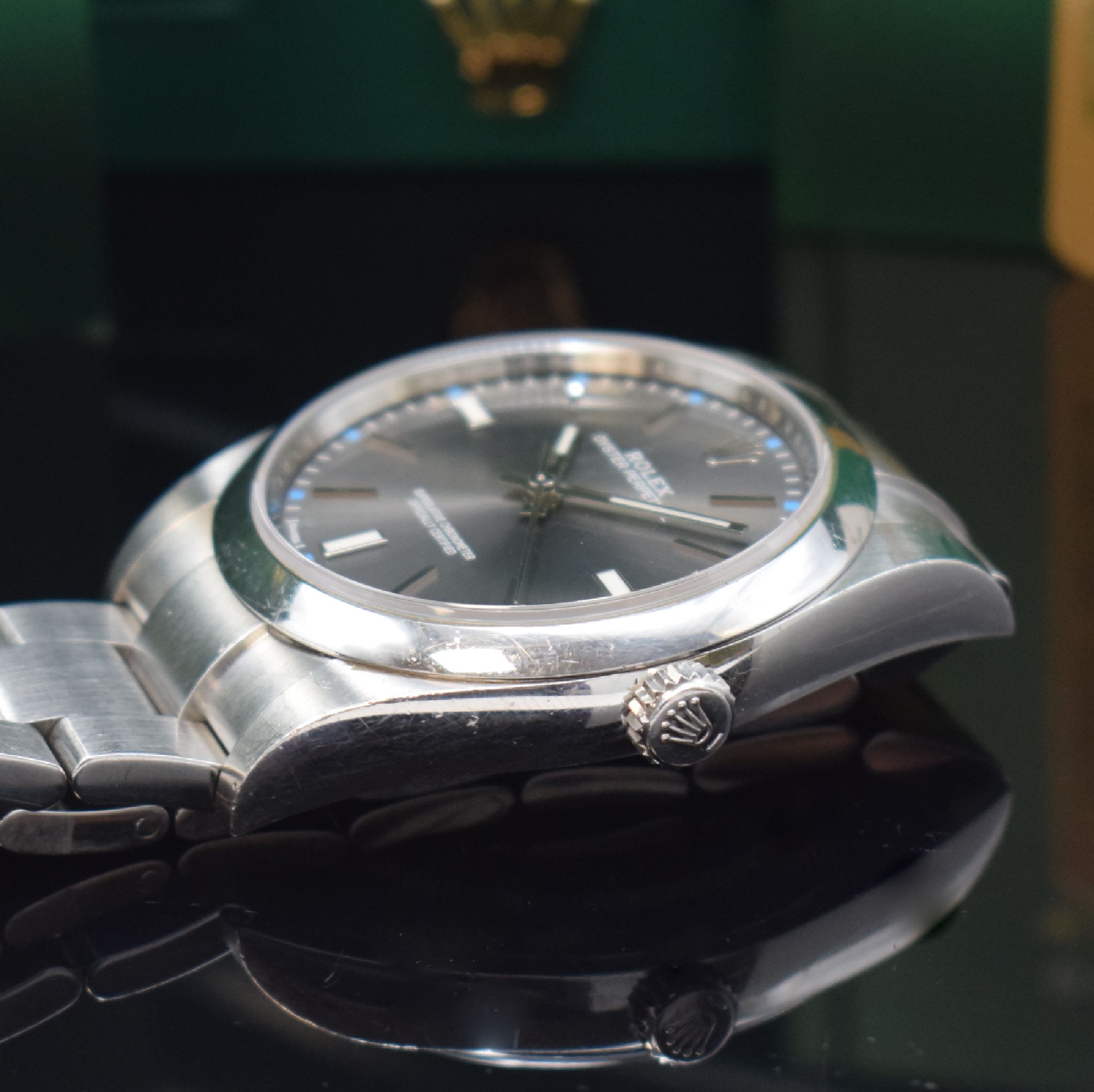 Detail c: ROLEX Oyster Perpetual 39 Herrenarmbanduhr mit original Box und Papieren Referenz 114300, Automatik, verk. lt. beil. Gar.-Karte 06/2017, verschr. ...