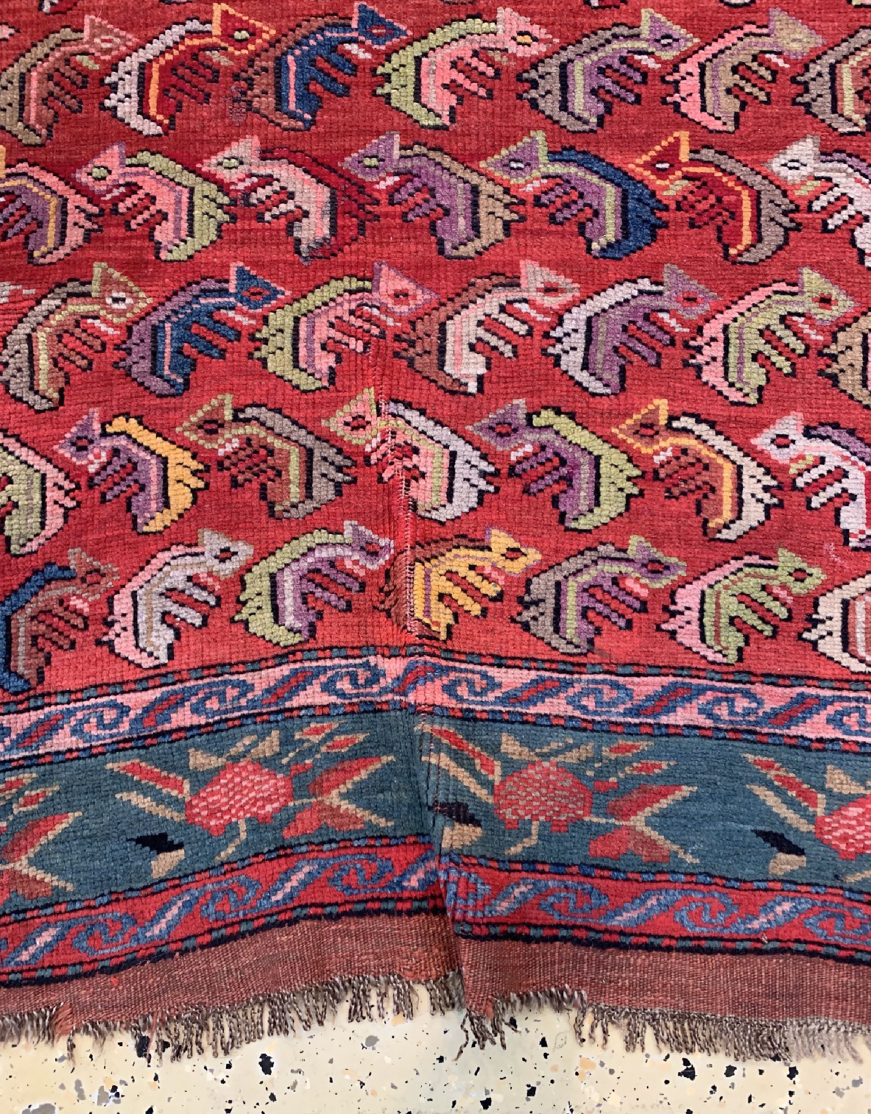Detail b: Karabagh antik, Kaukasus, um 1900, Wolle auf Wolle, ca. 200 x 122 cm, EHZ: 3(verzogen)