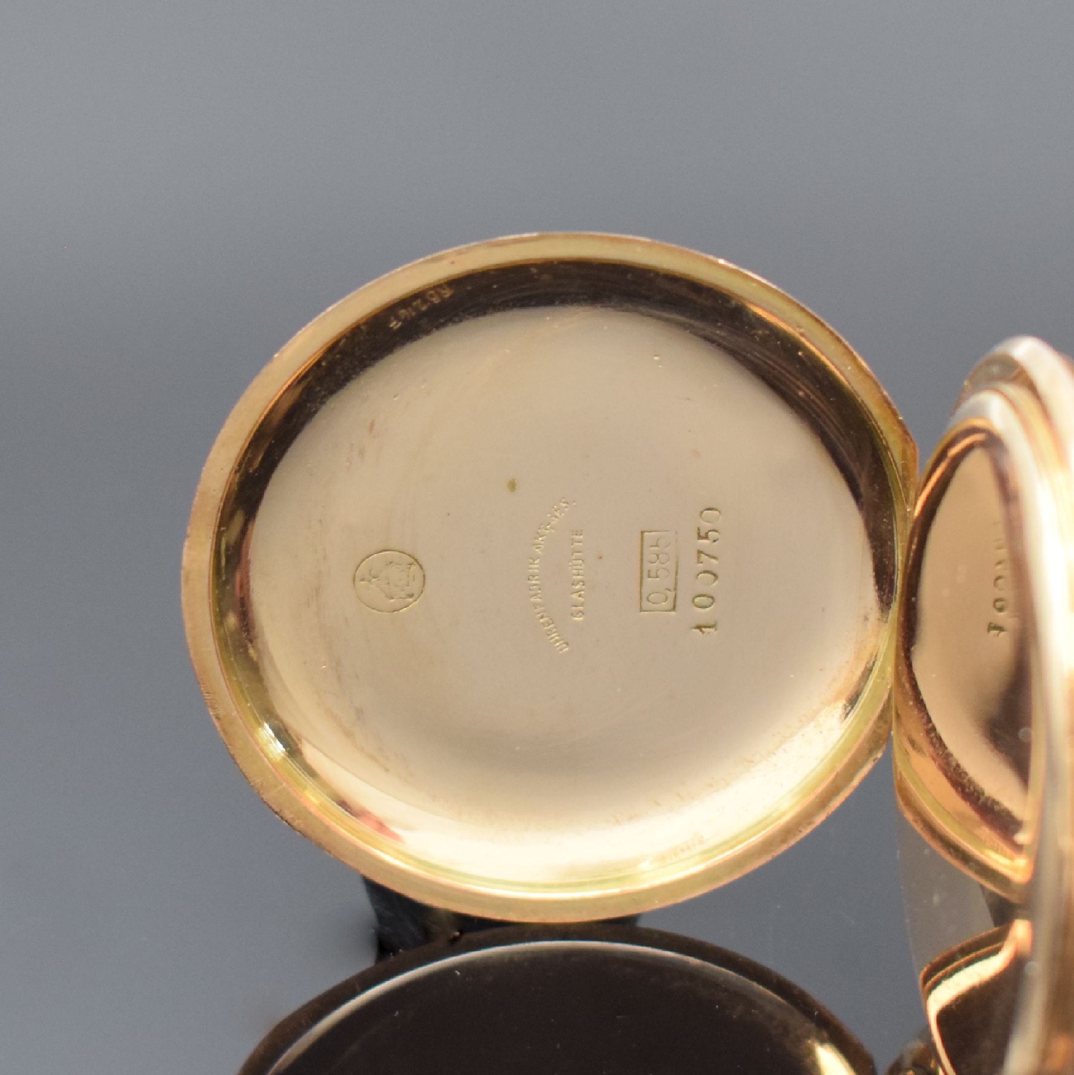 Detail b: GLASHÜTTER Präzisions-Uhren-Fabrik Akt.-Ges. Savonette in RoseG 585/000, Deutschland um 1915, 3-Deckel Goldgeh., guill. Duoton- Metallzifferbl. m. ...