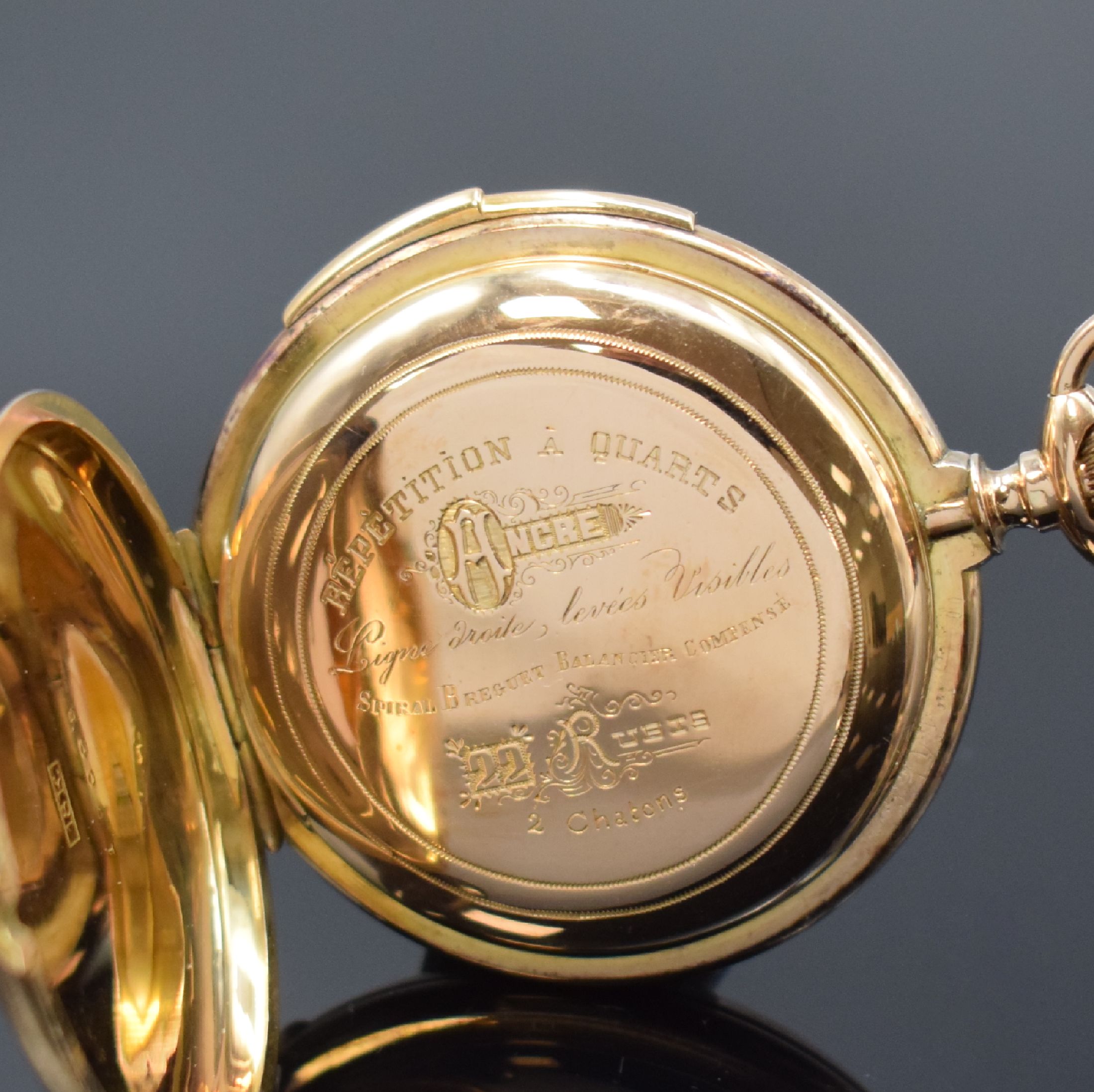 Detail e: LeCoultre & Co. Savonette in RoseG 750/000 mit 1/4-Stunden-Repetition, Schweiz um 1900, 3-Deckel Goldgeh. m. a-goutte Schlüssen, Sprungdeckel m. ...