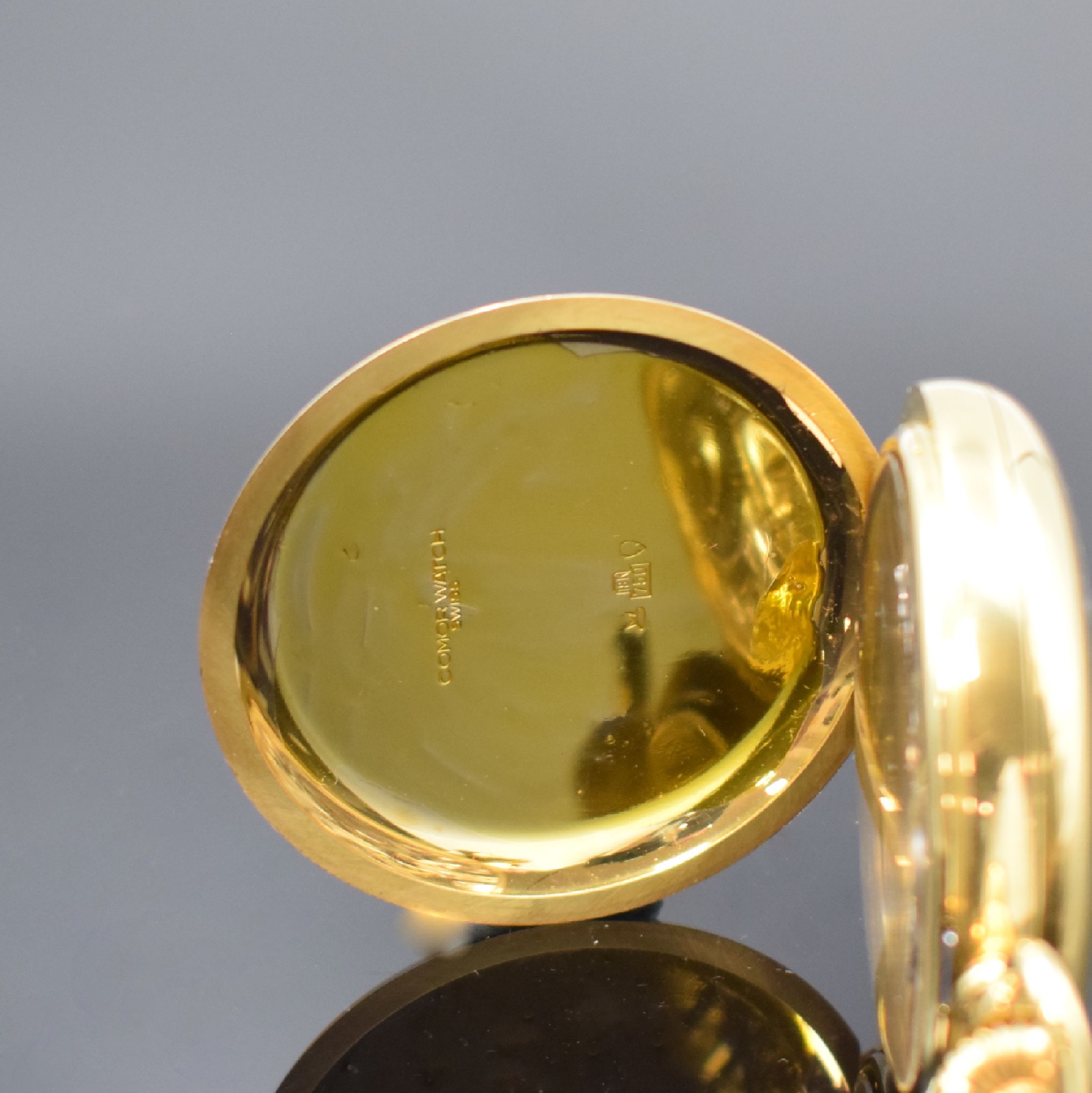 Detail c: COMOR La Chaux-de-Fonds schwere Savonette in GG 750/000, Schweiz, Werk um 1900, Gehäuse um 1990, 2-Deckel Goldgeh., Emailzifferbl. m. röm. Zahlen, ...