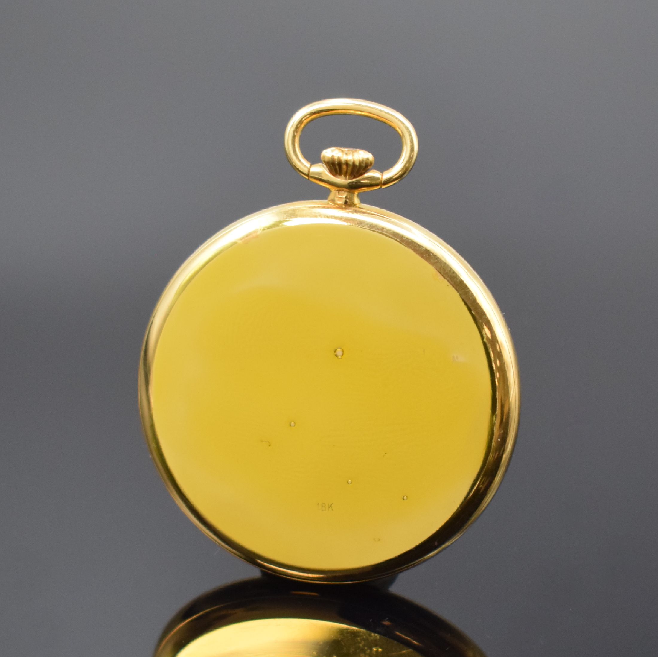 Detail a: Offene Taschenuhr mit Kaliber IWC 952 in GG 750/000, Schweiz um 1985, 3-teil. Gehäuse, Boden u. Glasrand aufgedr., weißes Zifferbl. m. röm. ...