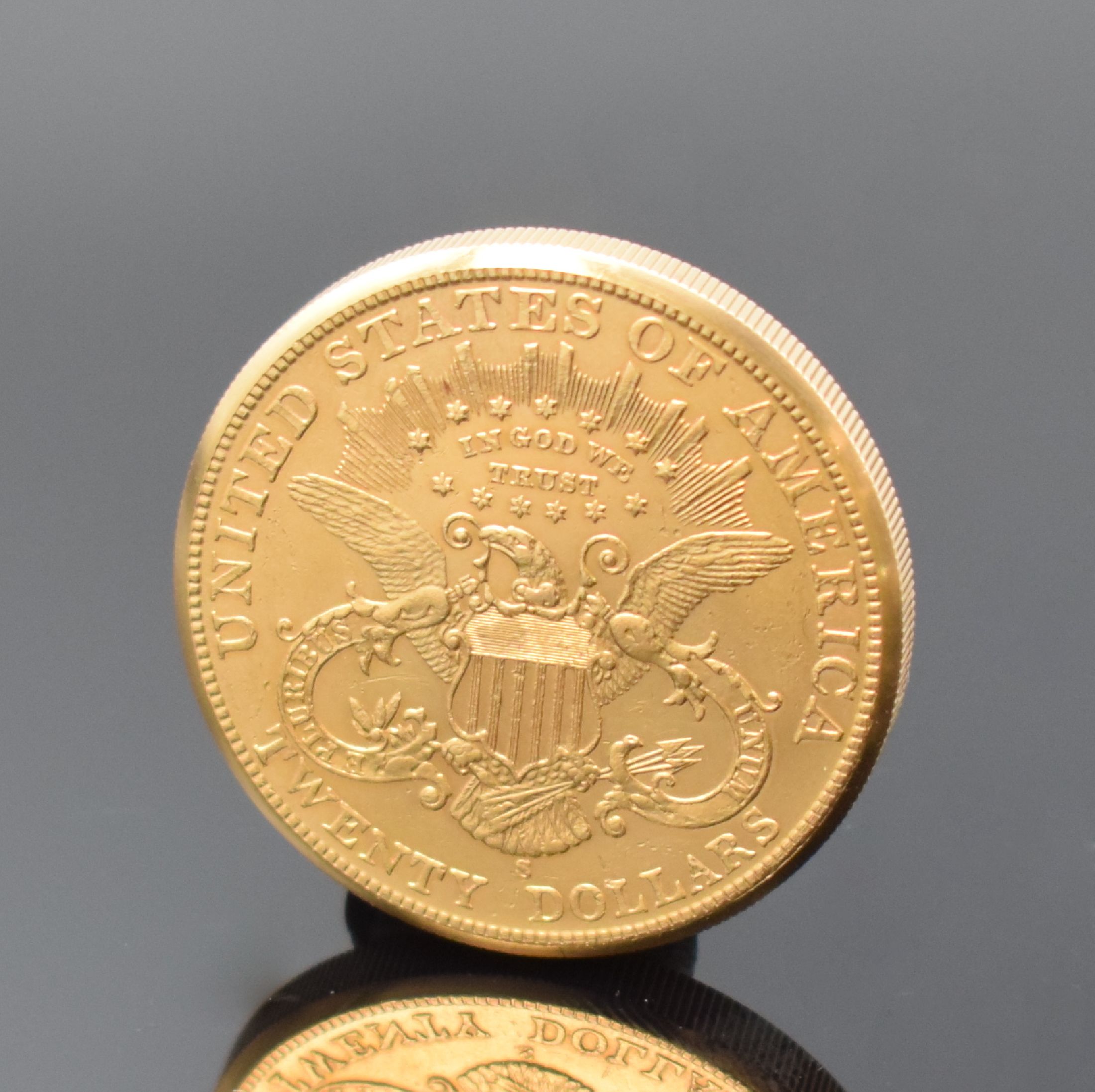 Detail g: Frackuhr in 20 US-DOLLAR Goldmünze, Schweiz um 1985, Handaufzug, Sprungdeckel öffnet durch versteckten Drücker außen bei 3, feines ausklappbares ...
