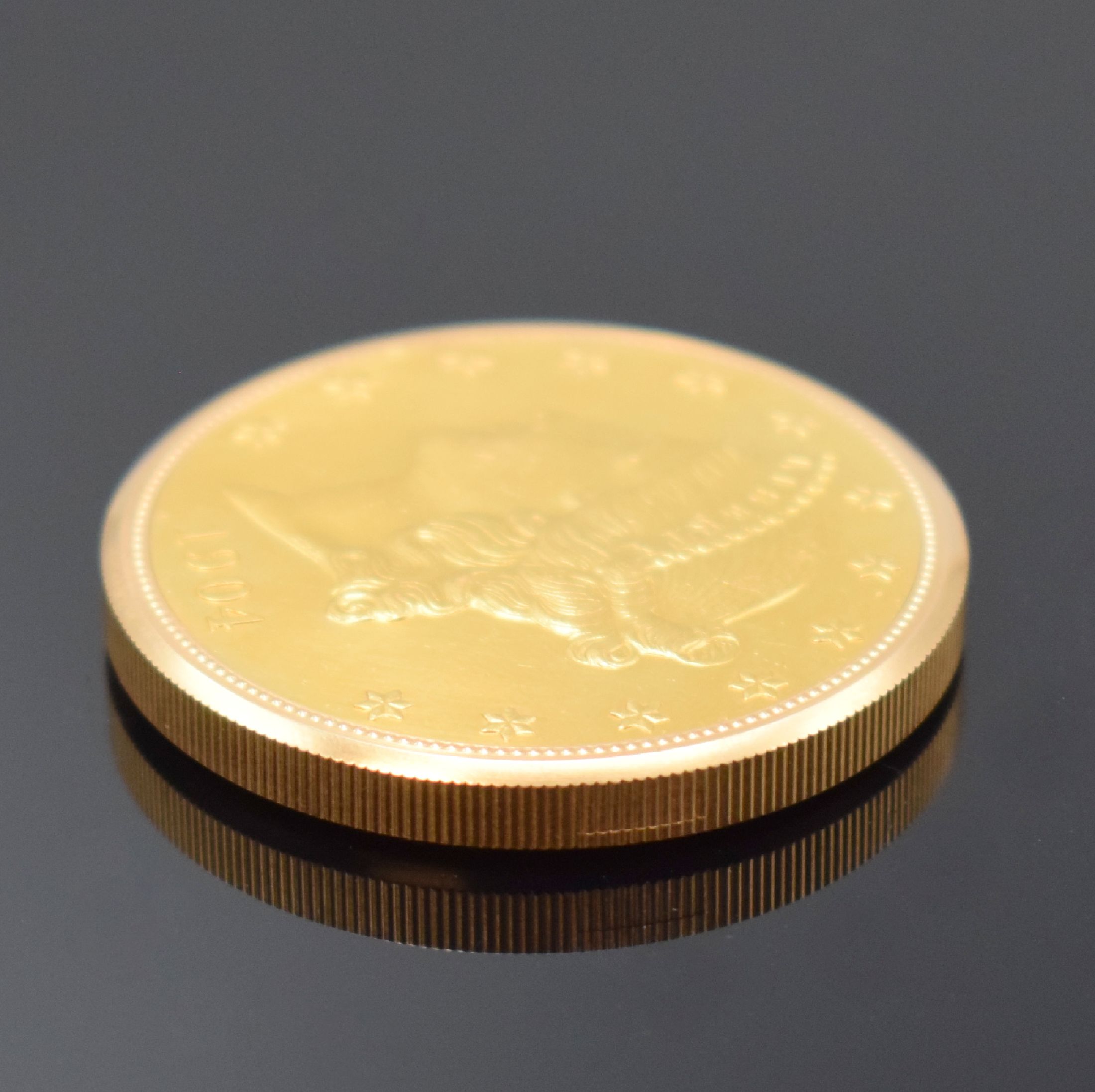 Detail h: Frackuhr in 20 US-DOLLAR Goldmünze, Schweiz um 1985, Handaufzug, Sprungdeckel öffnet durch versteckten Drücker außen bei 3, feines ausklappbares ...