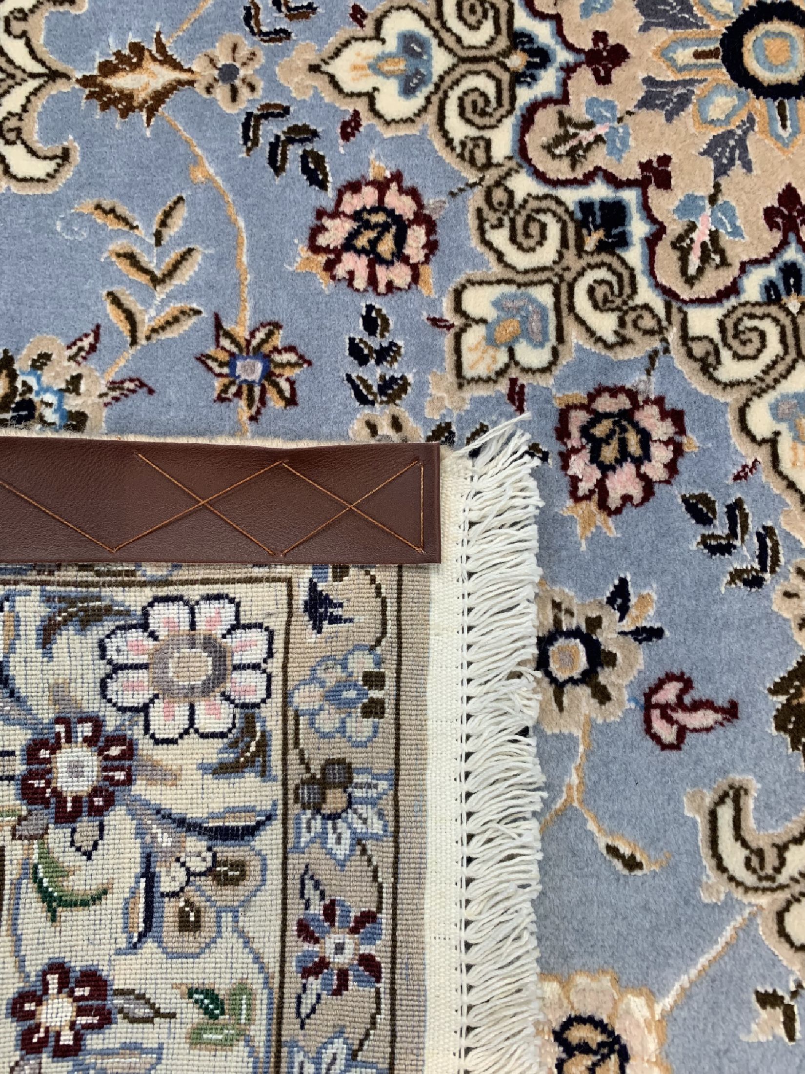 Detail d: Nain fein(6 La), Persien, ca. 30 Jahre, Korkwolle mit Seide, ca. 105 x 105 cm, EHZ: 1-2