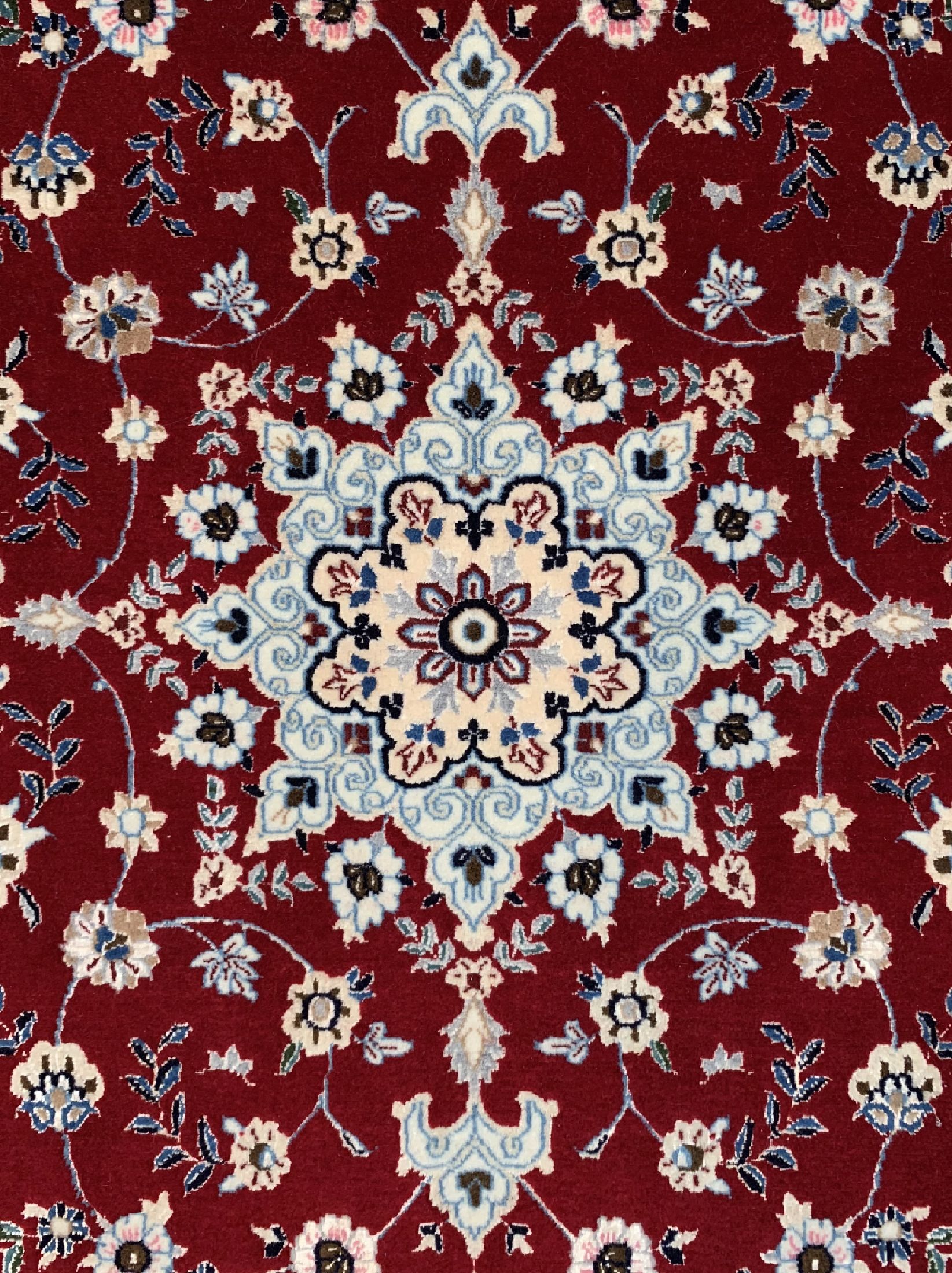 Detail c: Nain fein(6 La), Persien, ca. 30 Jahre, Korkwolle mit Seide, ca. 107 x 101 cm, EHZ: 1-2