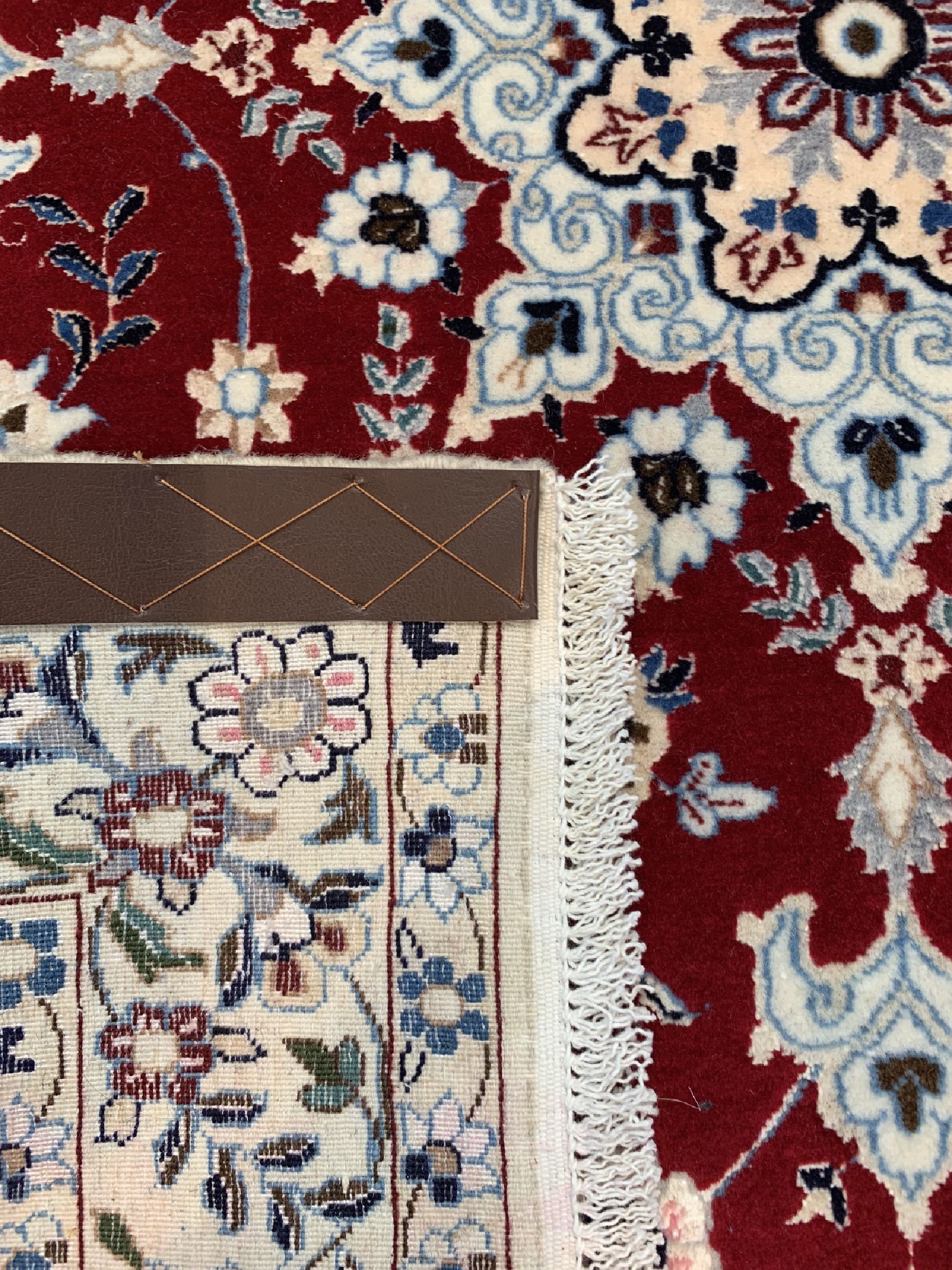 Detail d: Nain fein(6 La), Persien, ca. 30 Jahre, Korkwolle mit Seide, ca. 107 x 101 cm, EHZ: 1-2