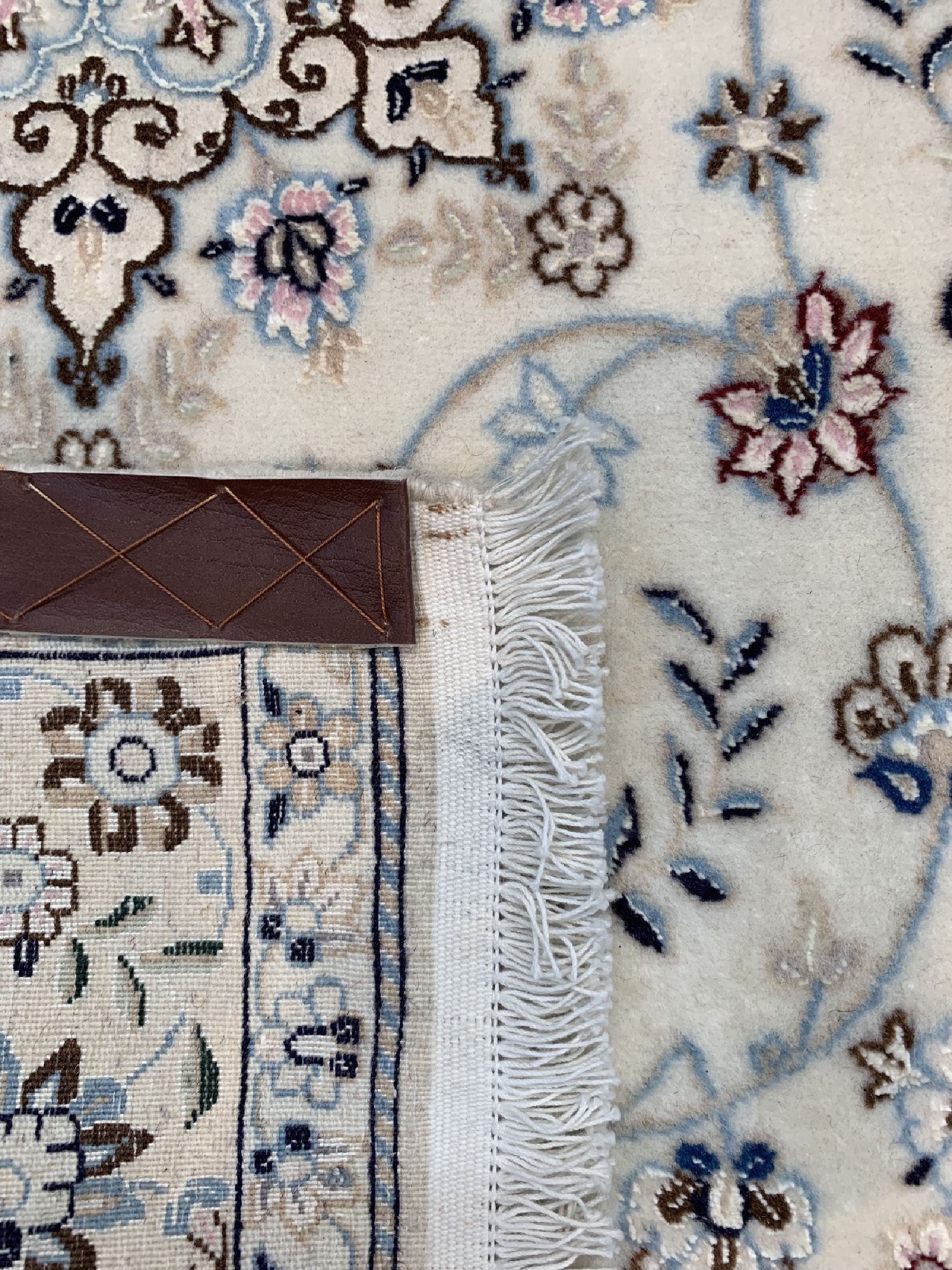 Detail d: Nain fein(6 La), Persien, ca. 30 Jahre, Korkwolle mit Seide, ca. 123 x 81 cm, EHZ: 1-2