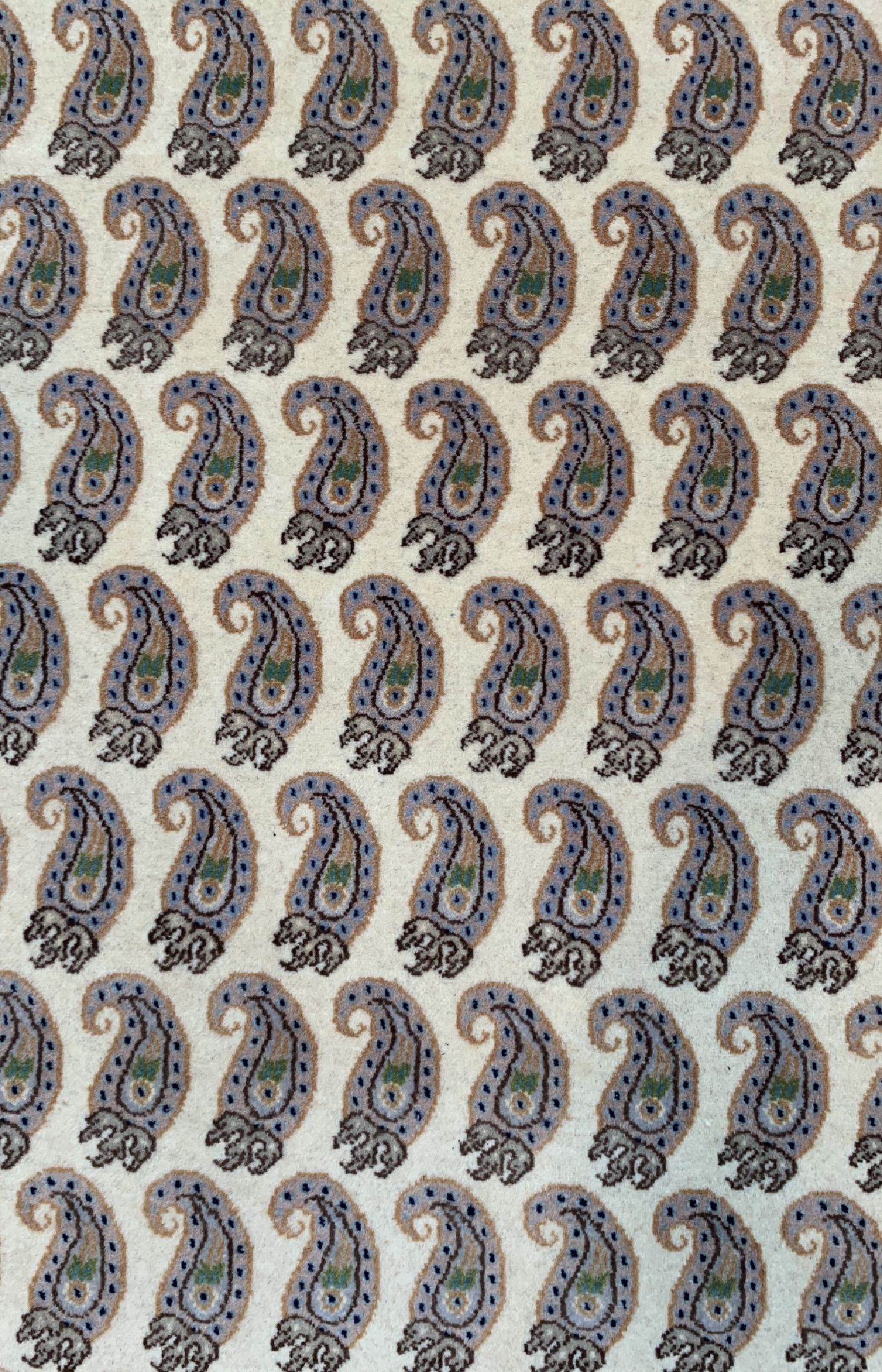 Detail b: 2 Lots Ghom Kork, Persien, ca. 40 Jahre, Korkwolle auf Baumwolle, ca. 198 x 68 cm, EHZ: 2(Mottenfraß am Rand), ca. 150 x 52 cm, EHZ: 1-2.