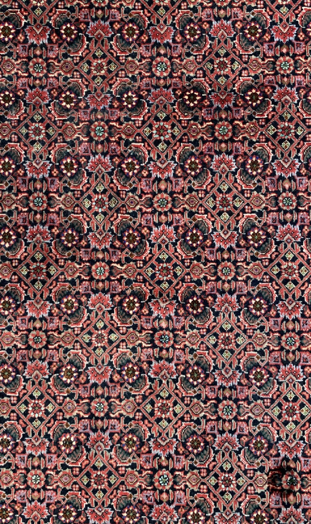 Detail c: Bidjar Kork fein, Persien, ca. 40 Jahre, Korkwolle mit Seide, ca. 241 x 168 cm, EHZ: 1-2,(verschmutzt)