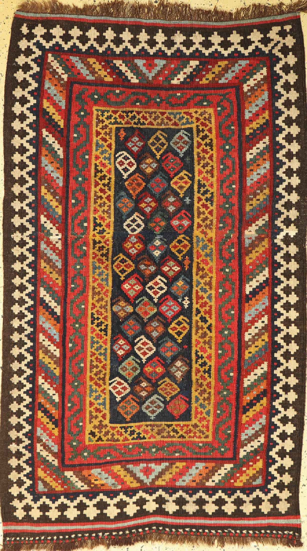 Shahsawan Kelim, Persien, um 1940, Wolle auf Wolle, ca. 178 x 100 cm, EHZ: 2(restauriert).